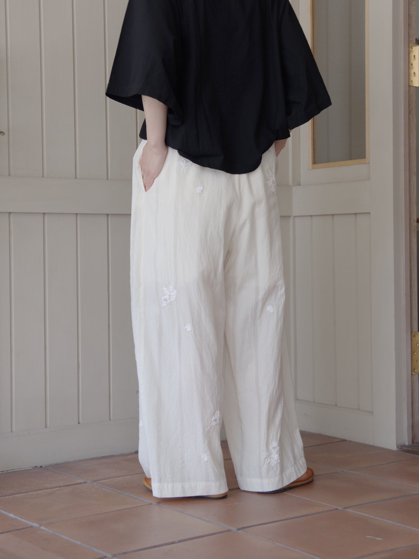 antique chain embroidery ギャザーパンツ | qiri