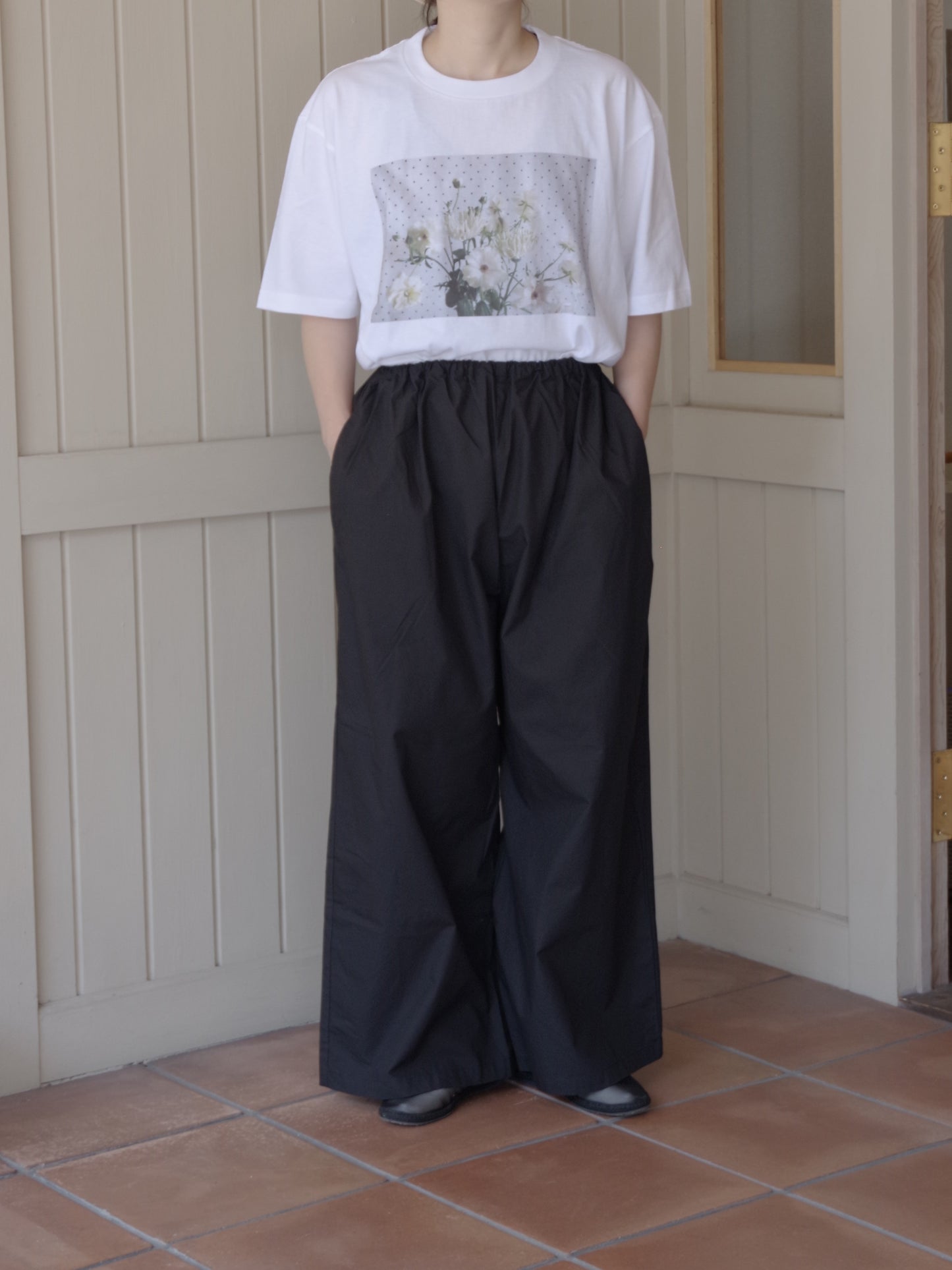 ちょっぴり大人っぽいチューリップ柄 Tシャツ | potandtea