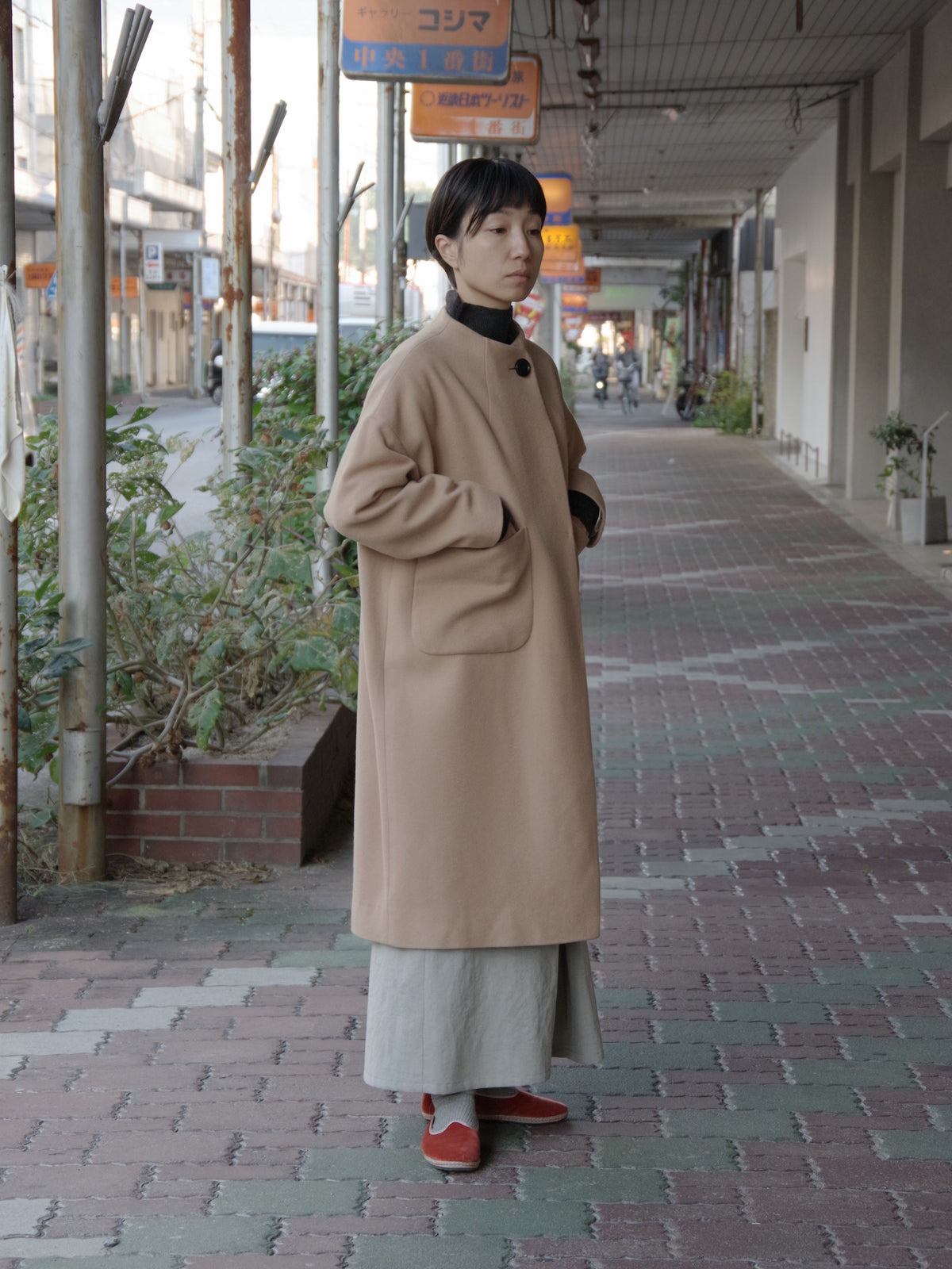 ROUND NECK COAT  | SI-HIRAI