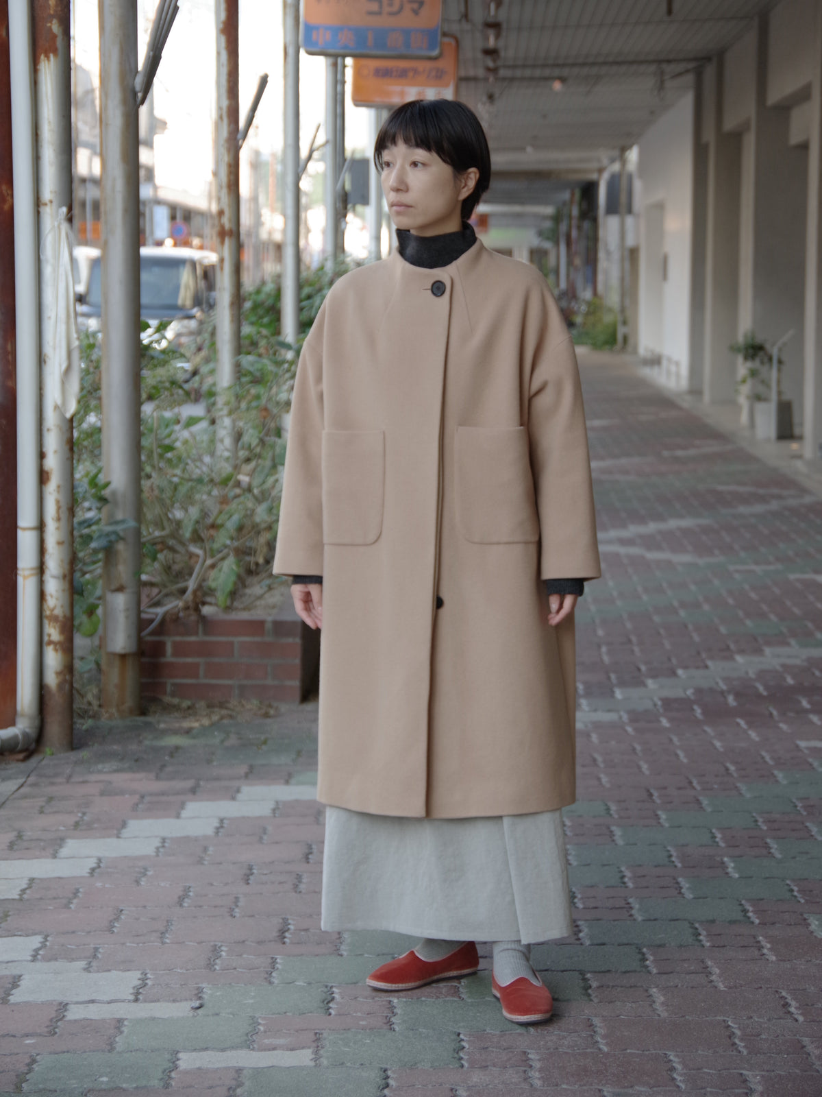 ROUND NECK COAT  | SI-HIRAI