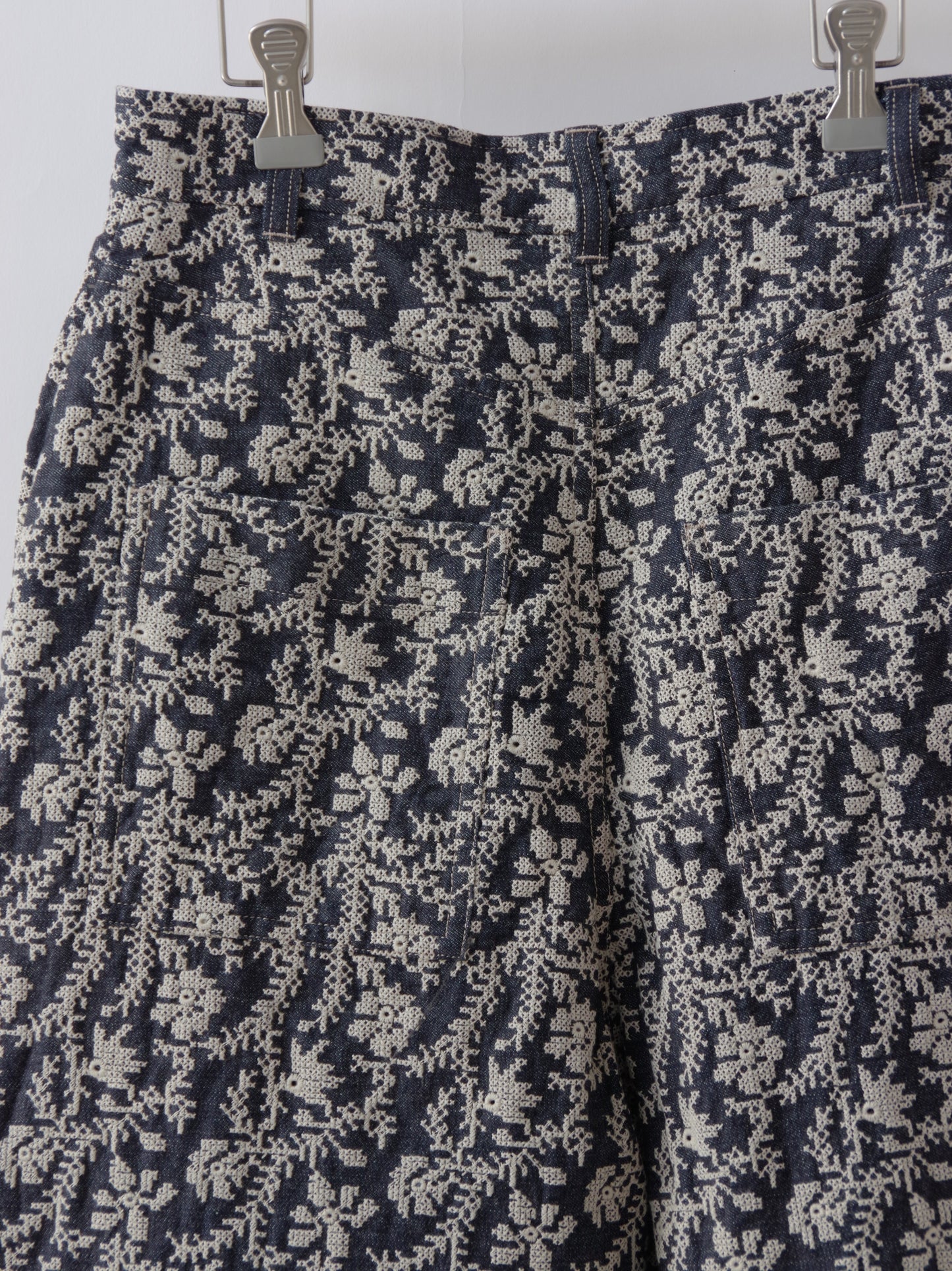 garden embroidery デニムパンツ | qiri