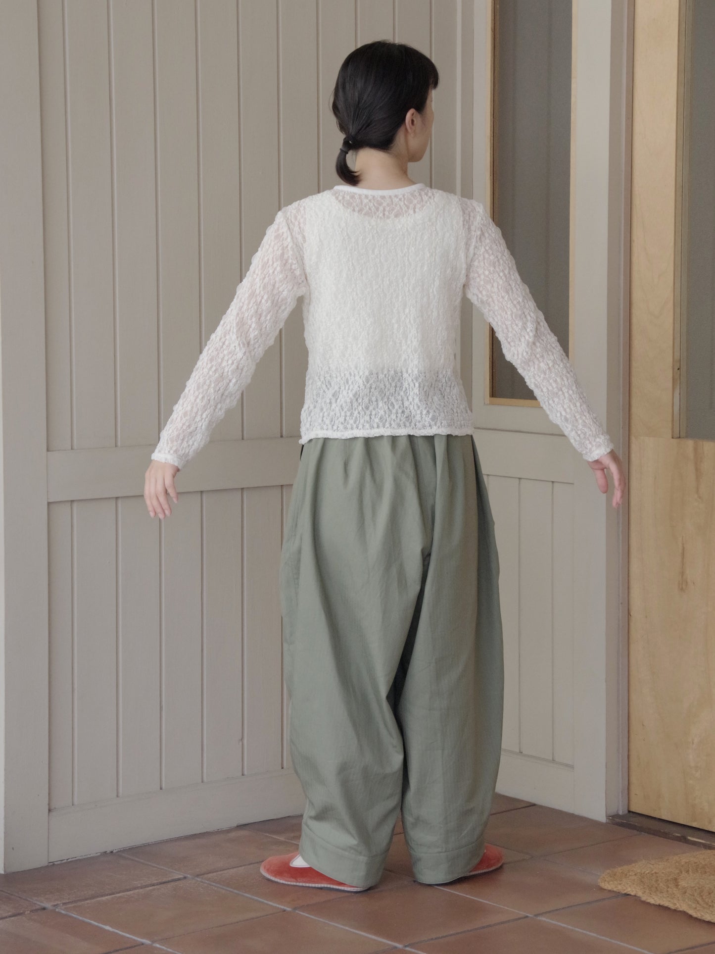 flower shirring lace カーディガン | yuni
