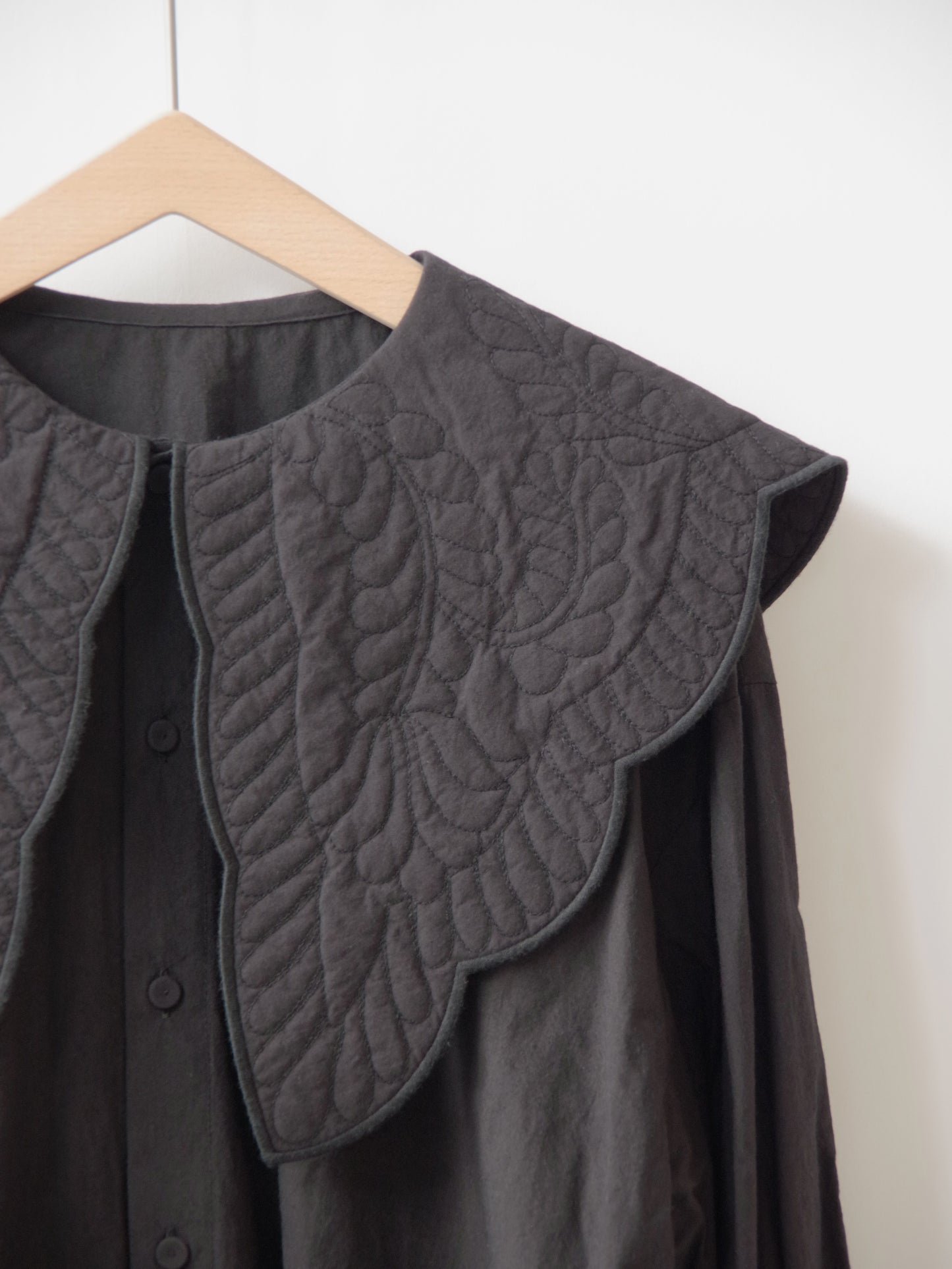 trapunto quilt collar ブラウス | qiri