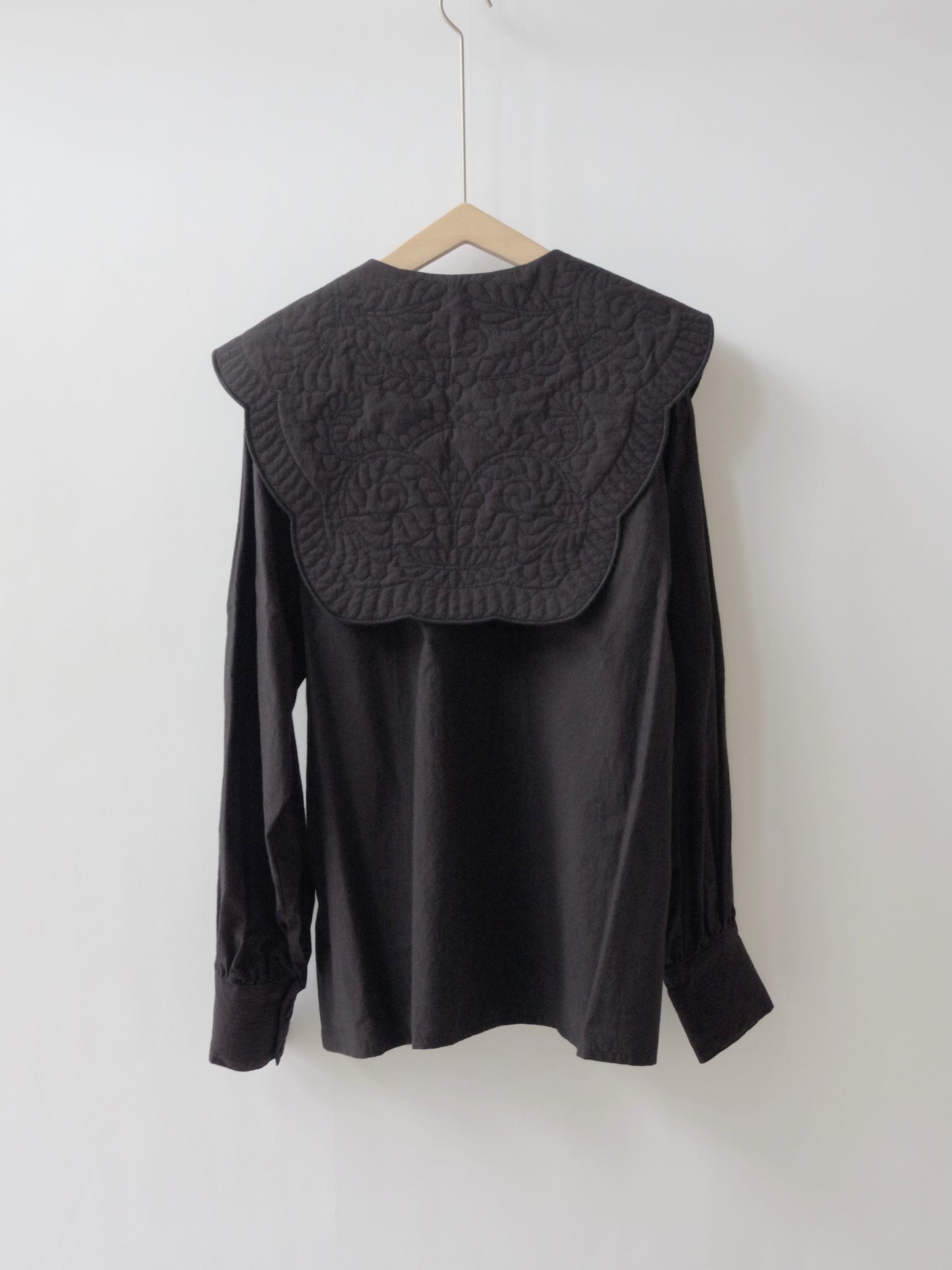 trapunto quilt collar ブラウス | qiri