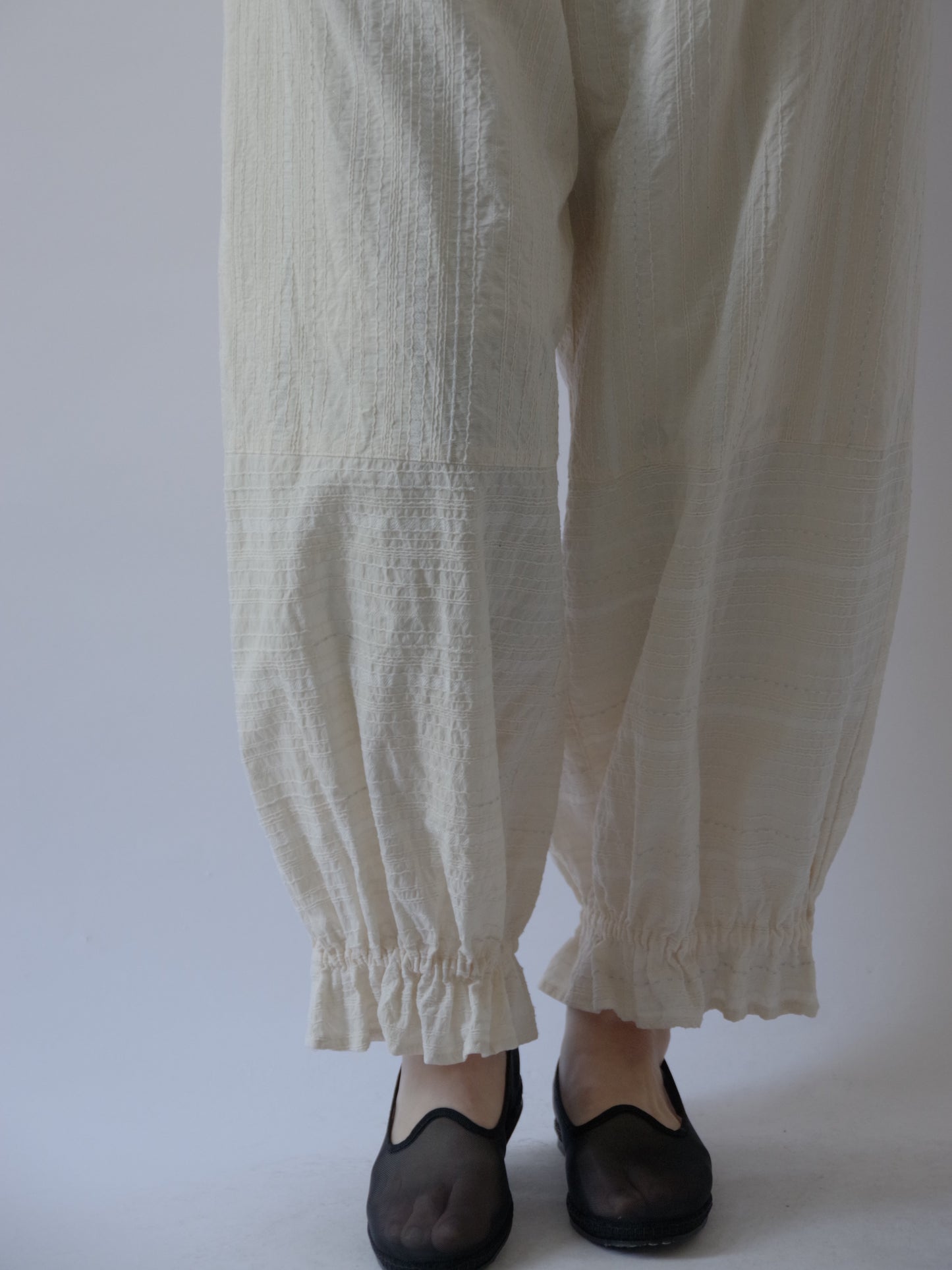 embroidery jacquard ギャザーパンツ |qiri