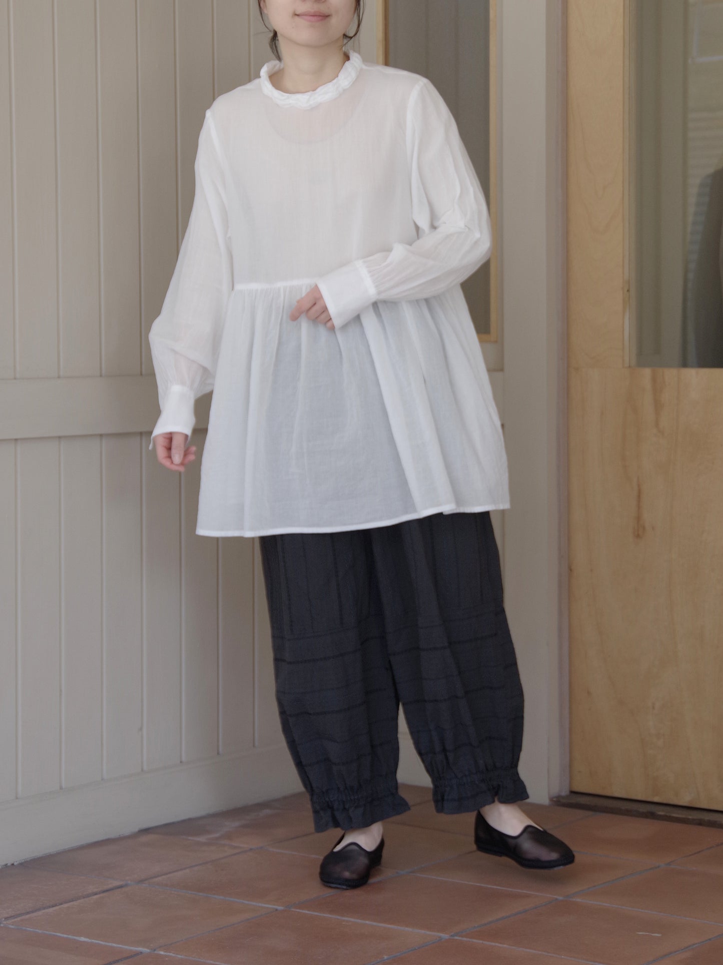 embroidery jacquard ギャザーパンツ |qiri