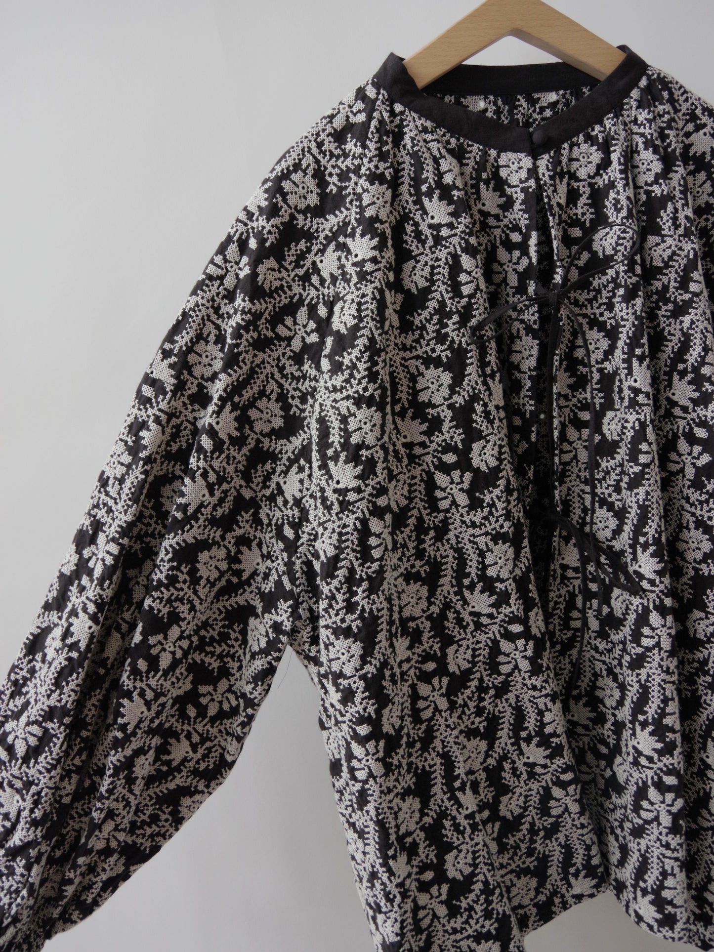 garden embroidery gather スリーブブラウス | qiri