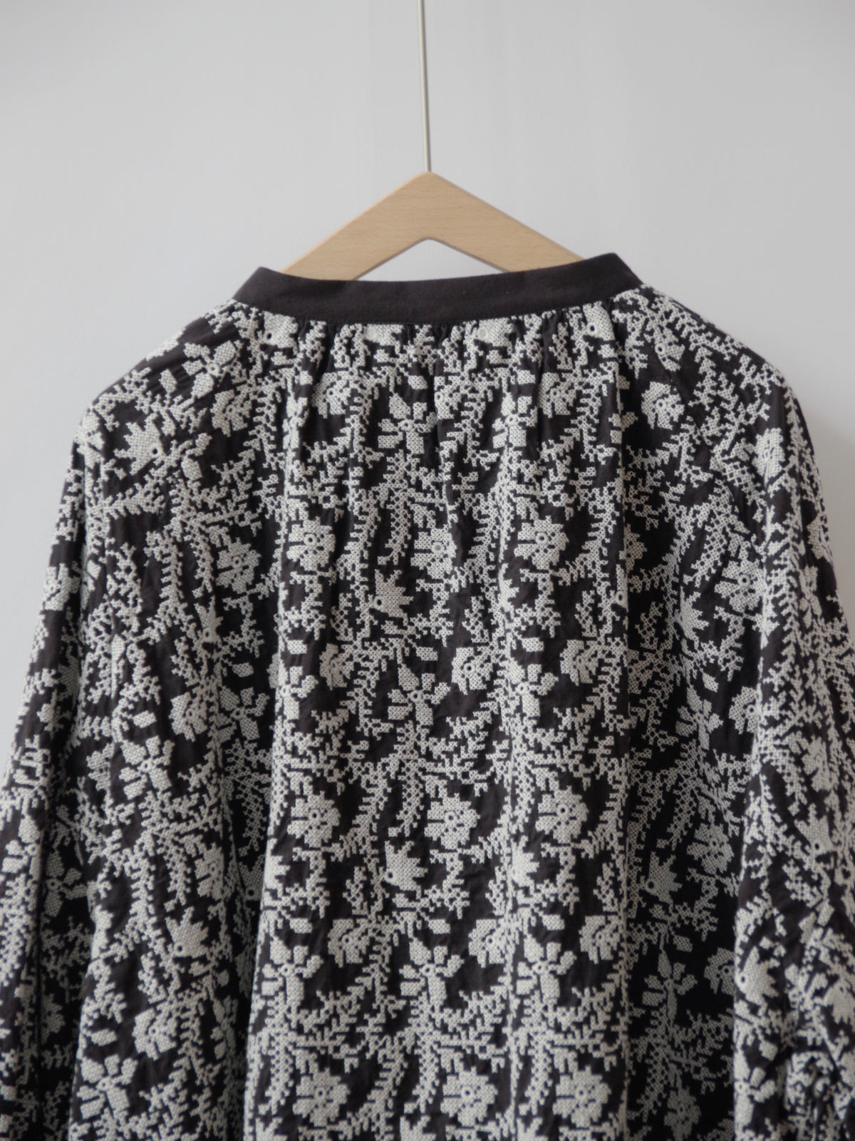 garden embroidery gather スリーブブラウス | qiri