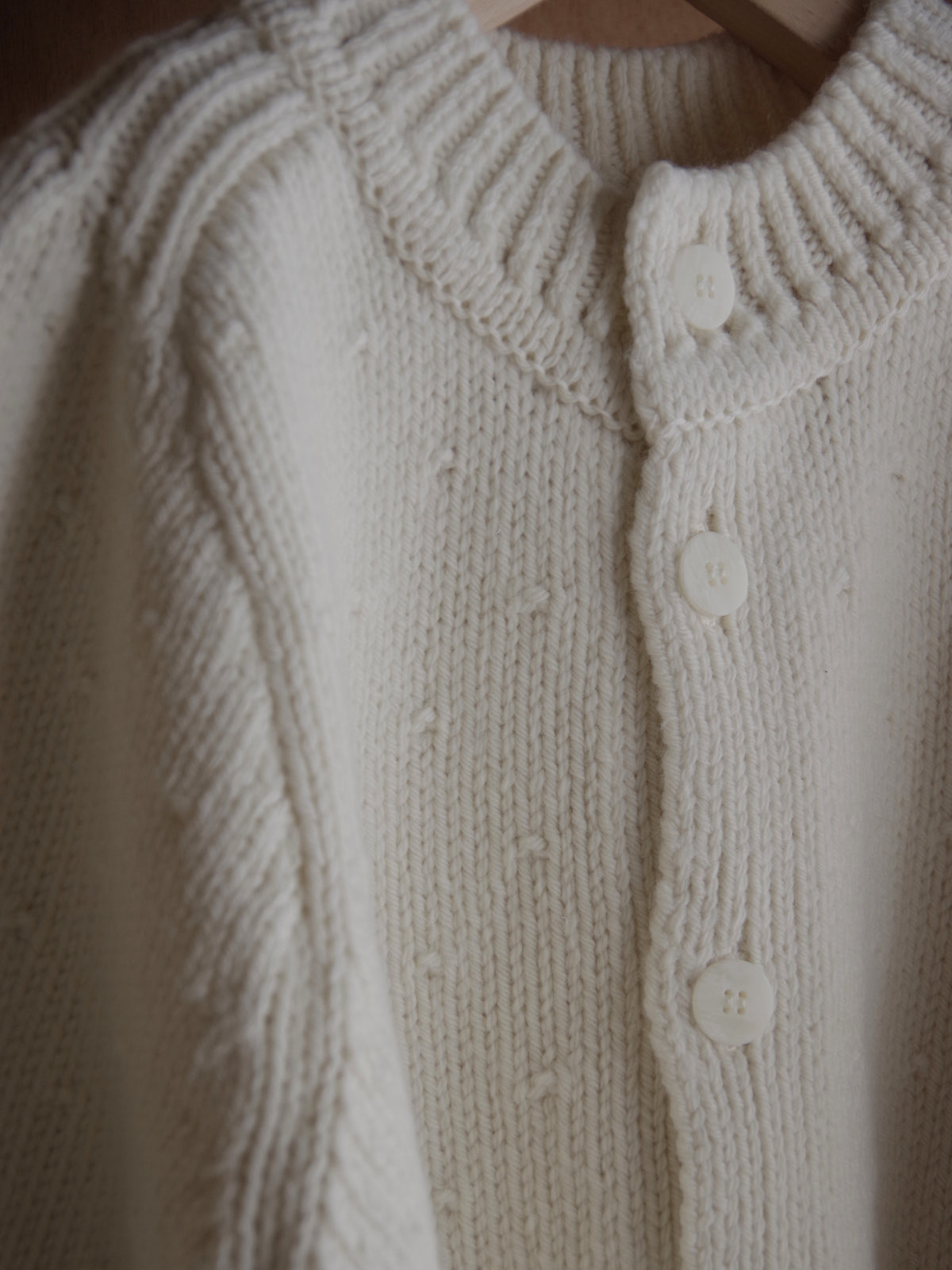 dot puff sleeve cardigan  | laywhill