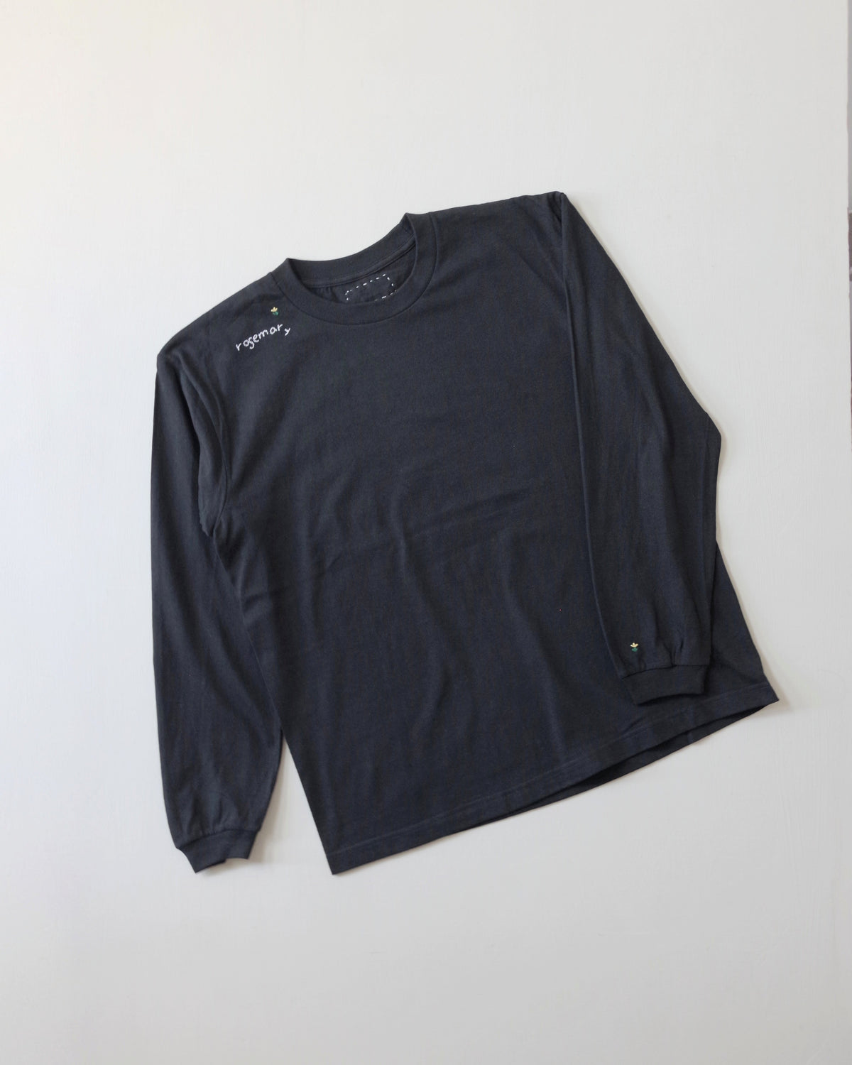 【予約商品】おんど 5th Limited Item  小花の刺繍長袖Tシャツ | pot and tea