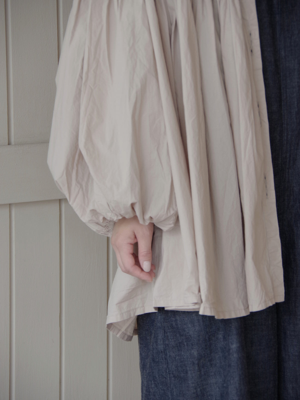 サーキュラースモッキングシャツ | ROBE de PEAU
