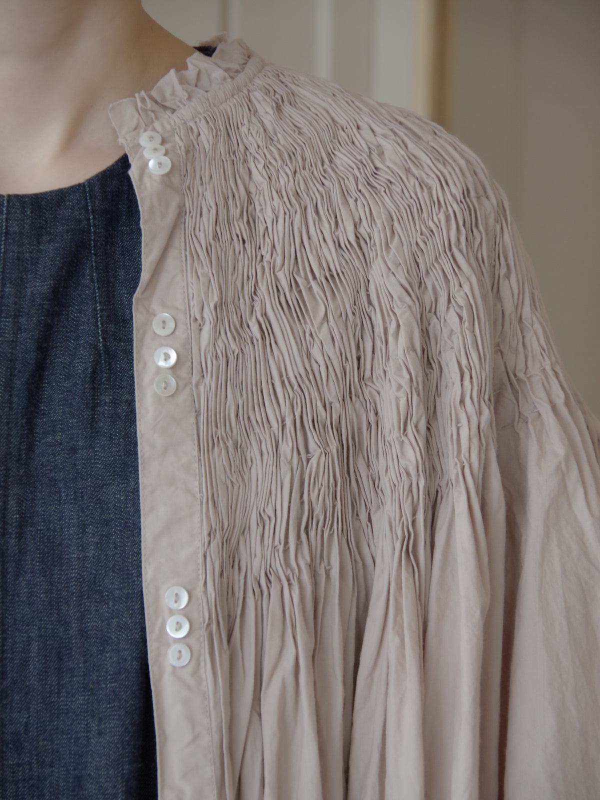 サーキュラースモッキングシャツ | ROBE de PEAU