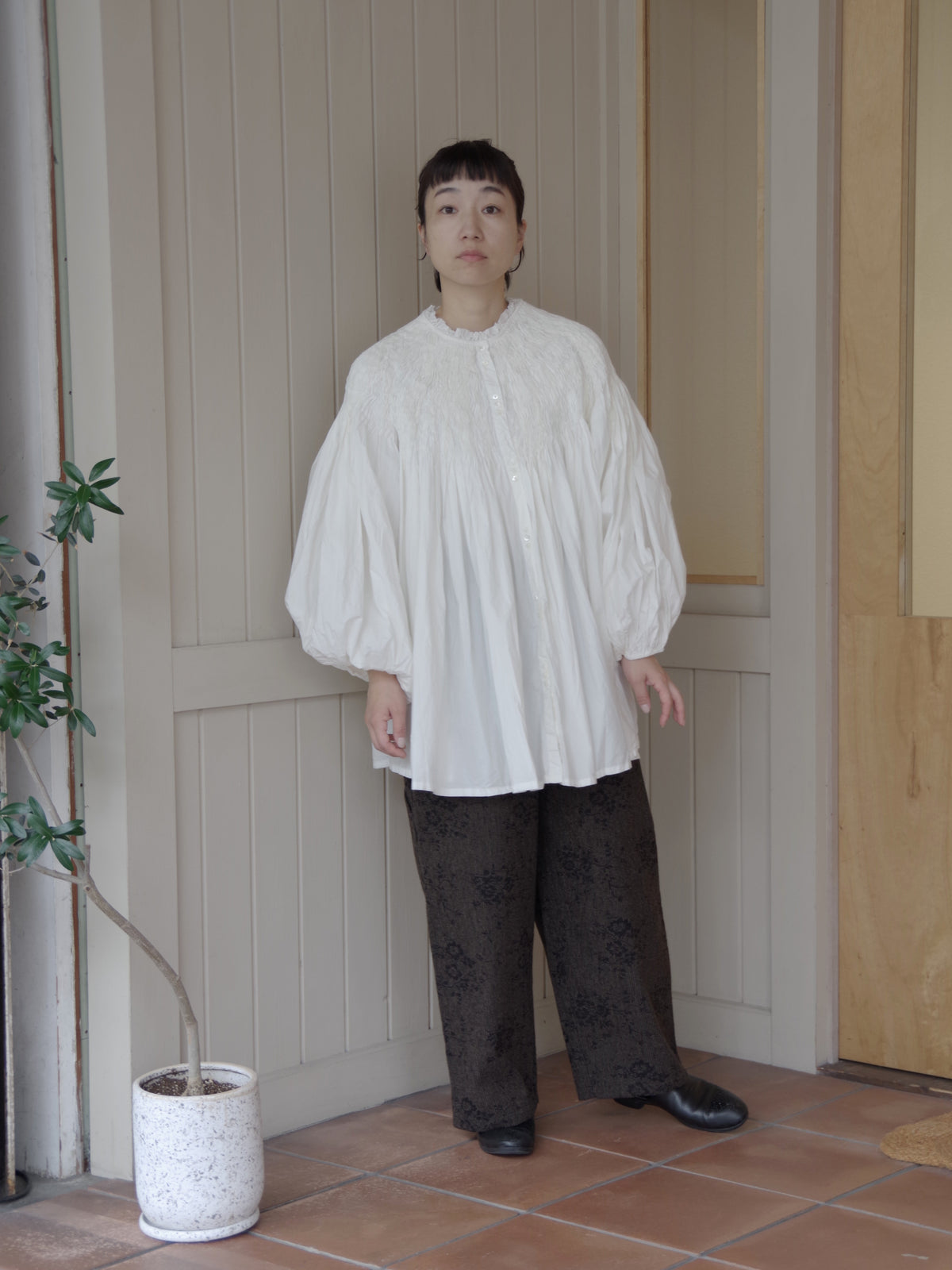 サーキュラースモッキングシャツ | ROBE de PEAU