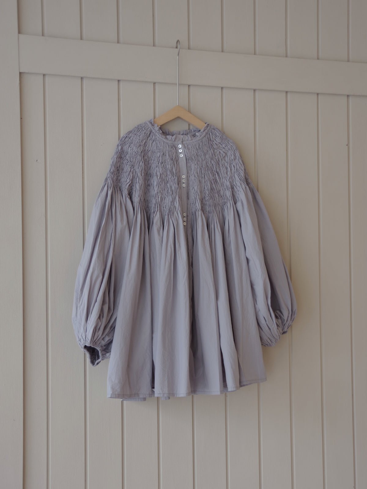 サーキュラースモッキングシャツ | ROBE de PEAU