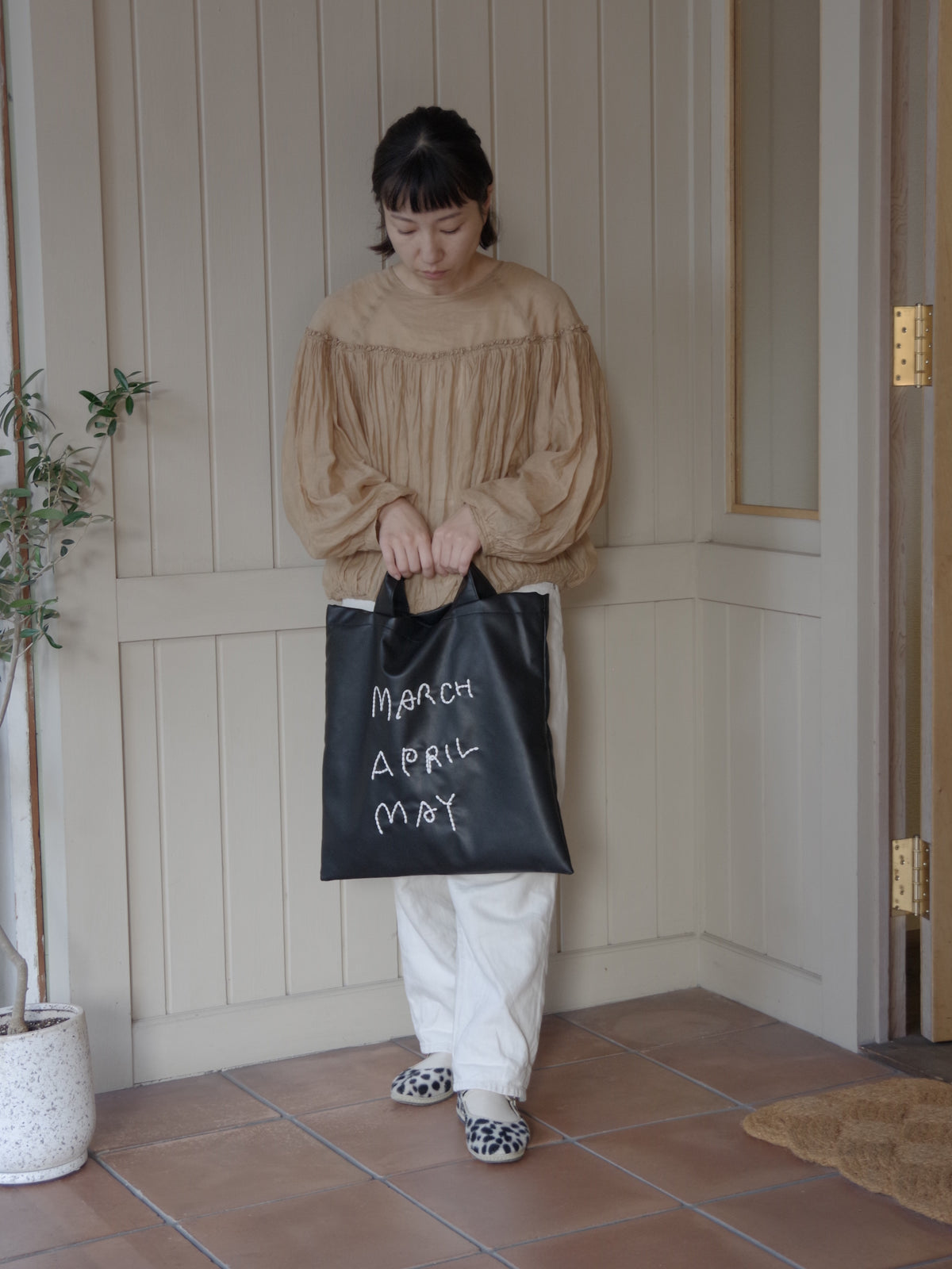 PU stitch tote   ステッチトート | MARCH APRIL MAY