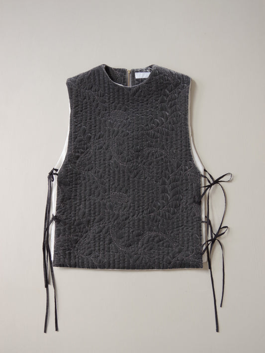 velvet quilt embroidery gilet | Heriter