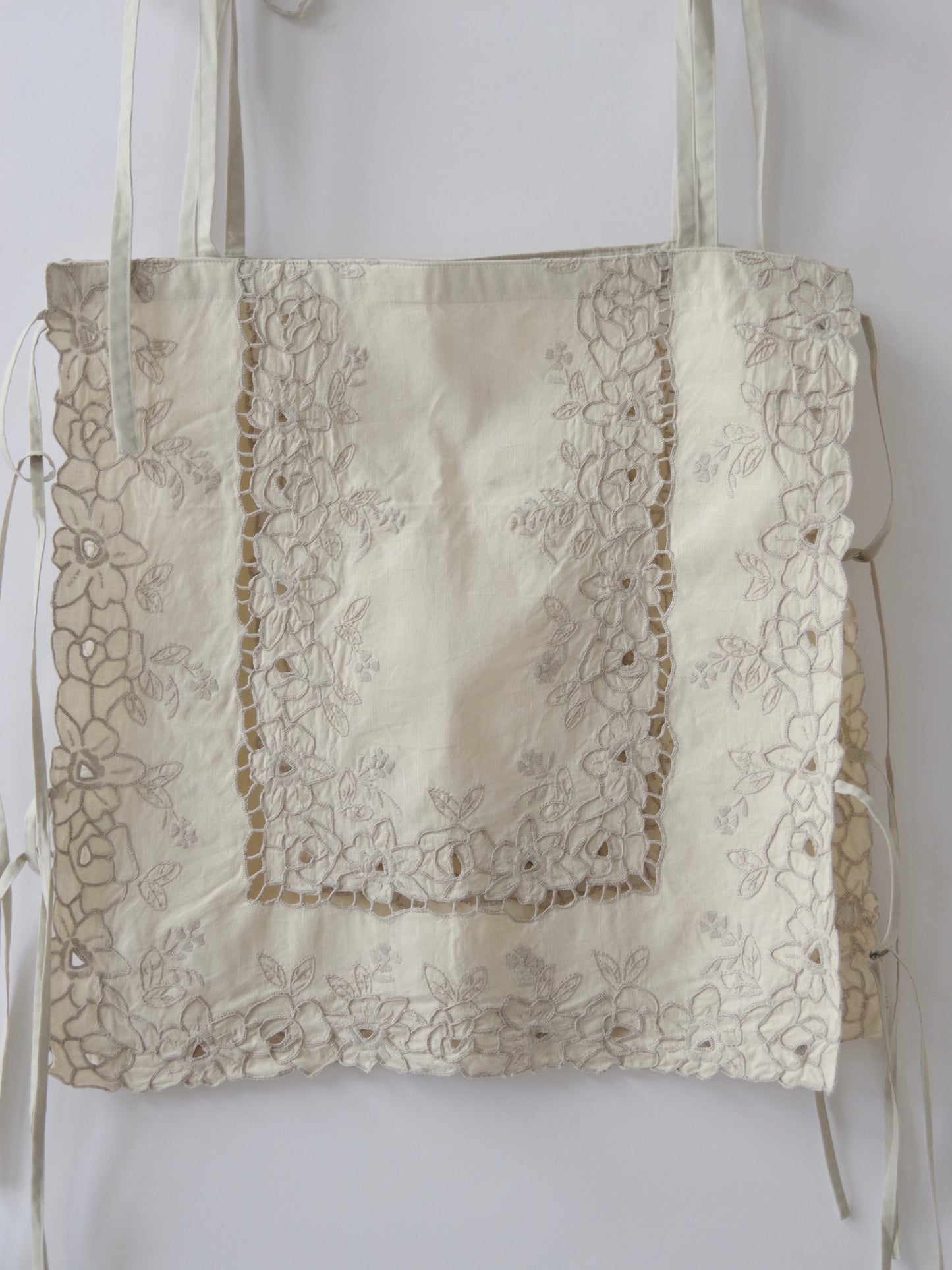 cutwork parts camisole  |  Heriter