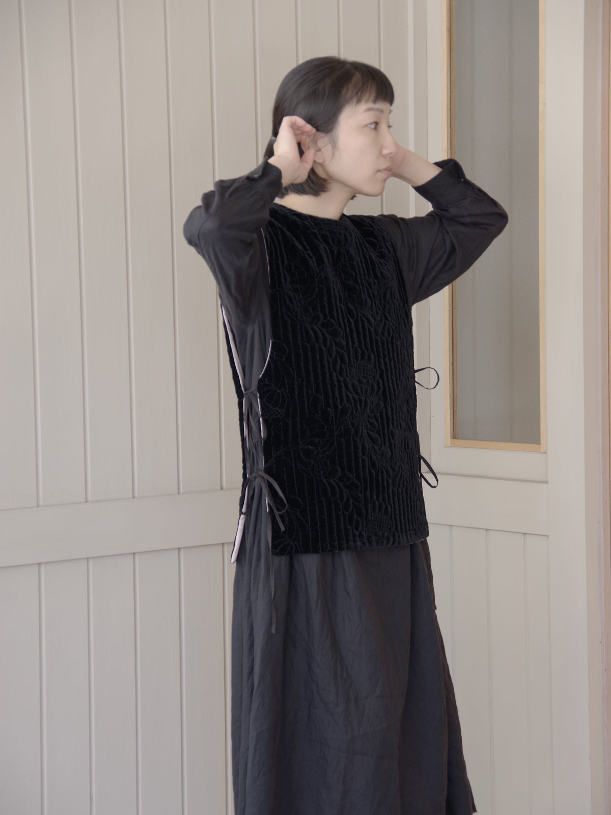velvet quilt embroidery gilet | Heriter