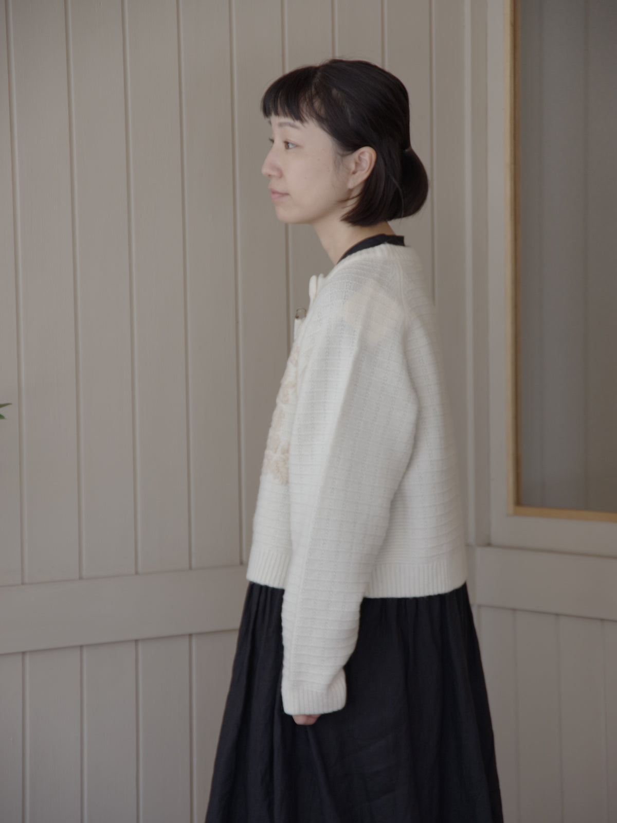 ウール / ハンド刺繍カーディガン | yuni