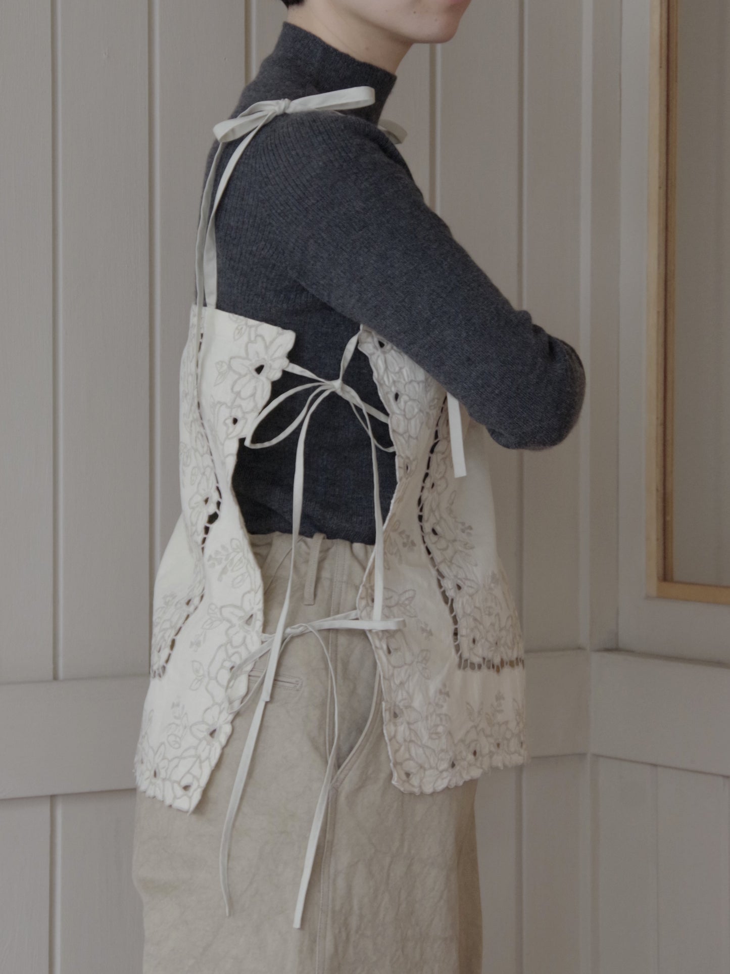 cutwork parts camisole  |  Heriter