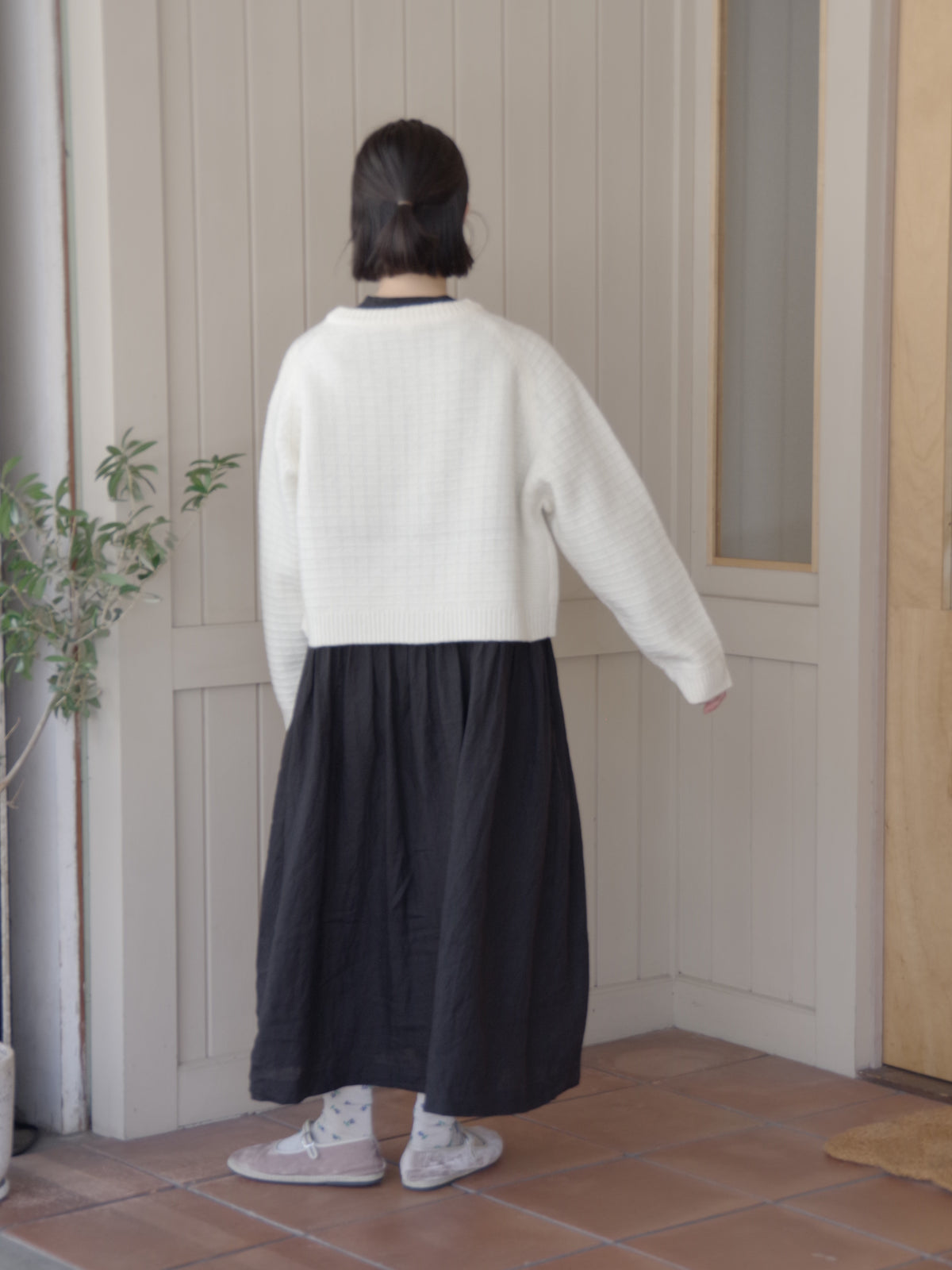 ウール / ハンド刺繍カーディガン | yuni