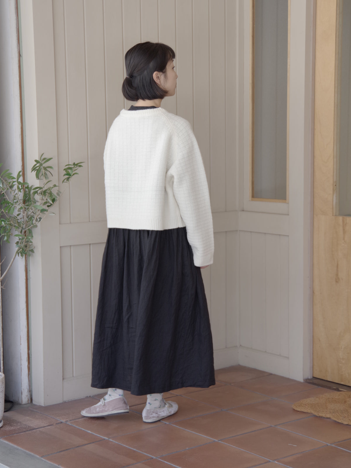 ウール / ハンド刺繍カーディガン | yuni