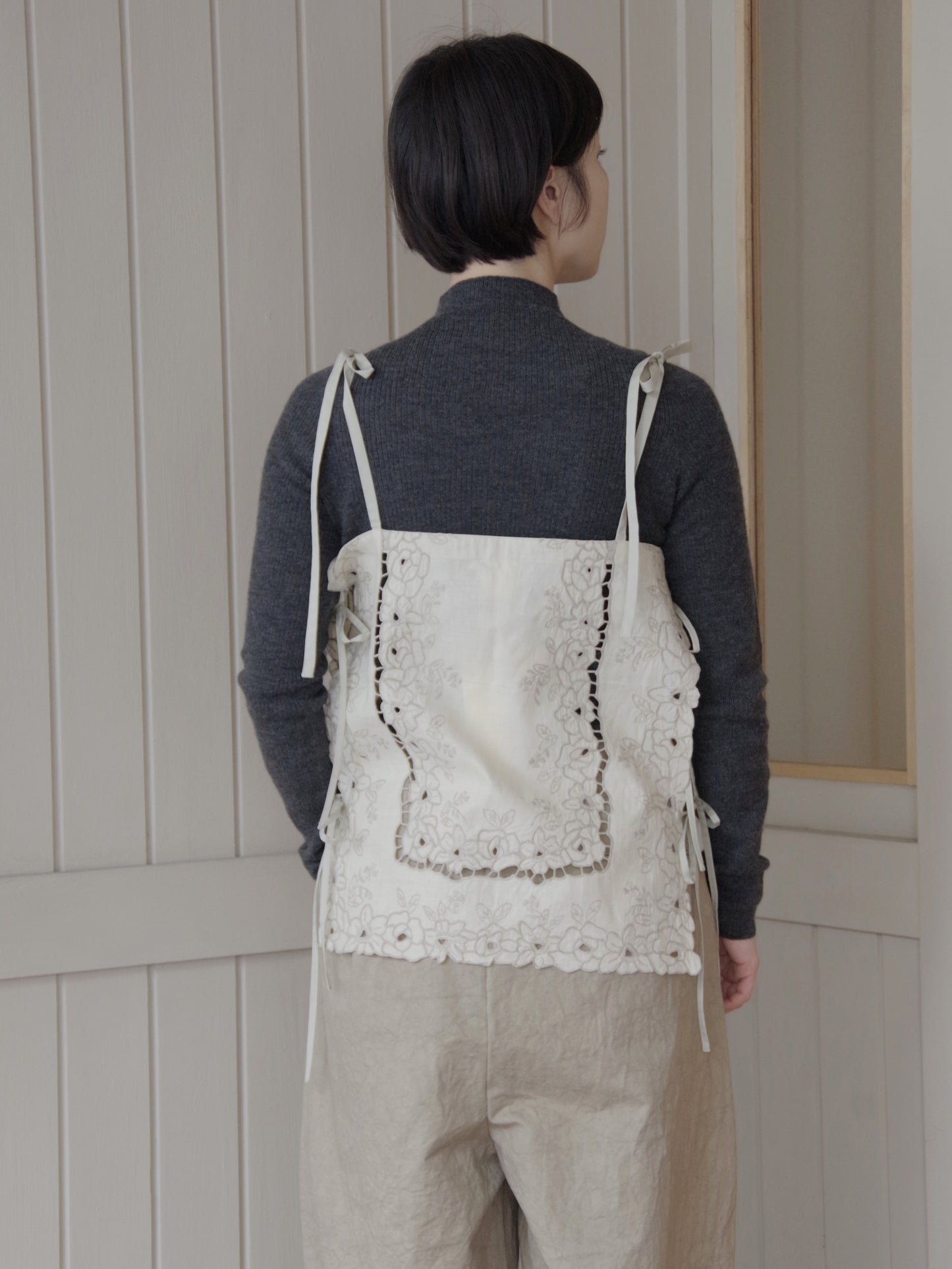 cutwork parts camisole  |  Heriter