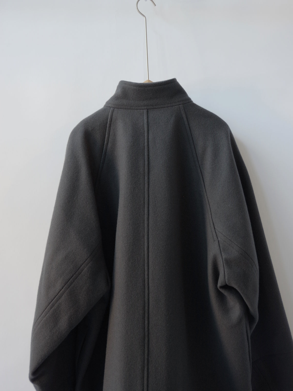 super100 Wool middle length toggle button コート | yuni