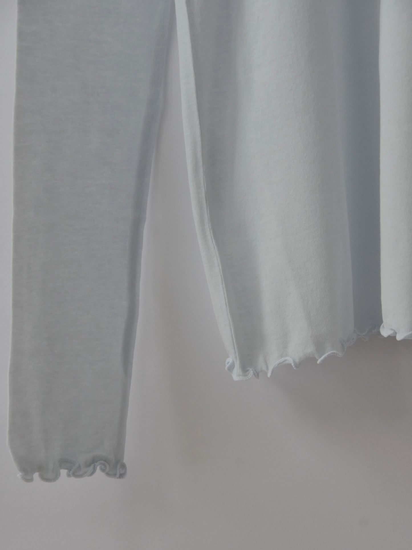 シアーハイツイストコットンハイネックプルオーバー | Hands of creation