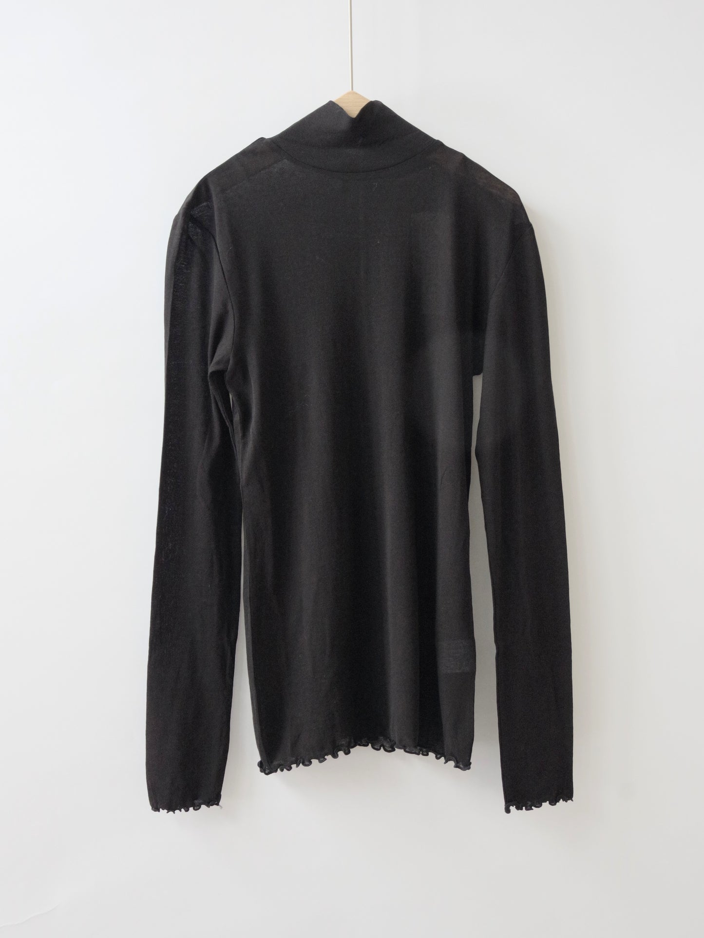 シアーハイツイストコットンハイネックプルオーバー | Hands of creation