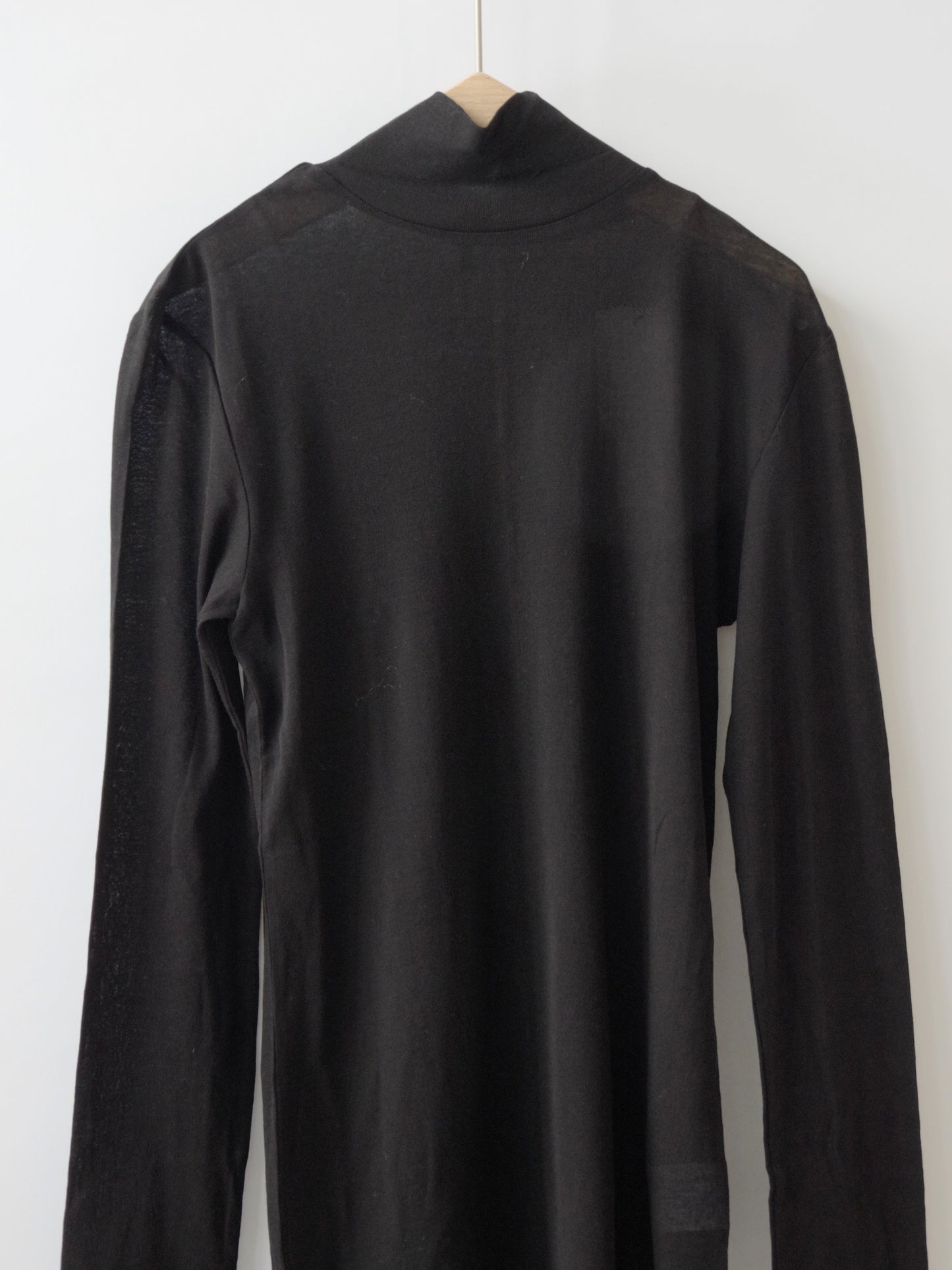 シアーハイツイストコットンハイネックプルオーバー | Hands of creation