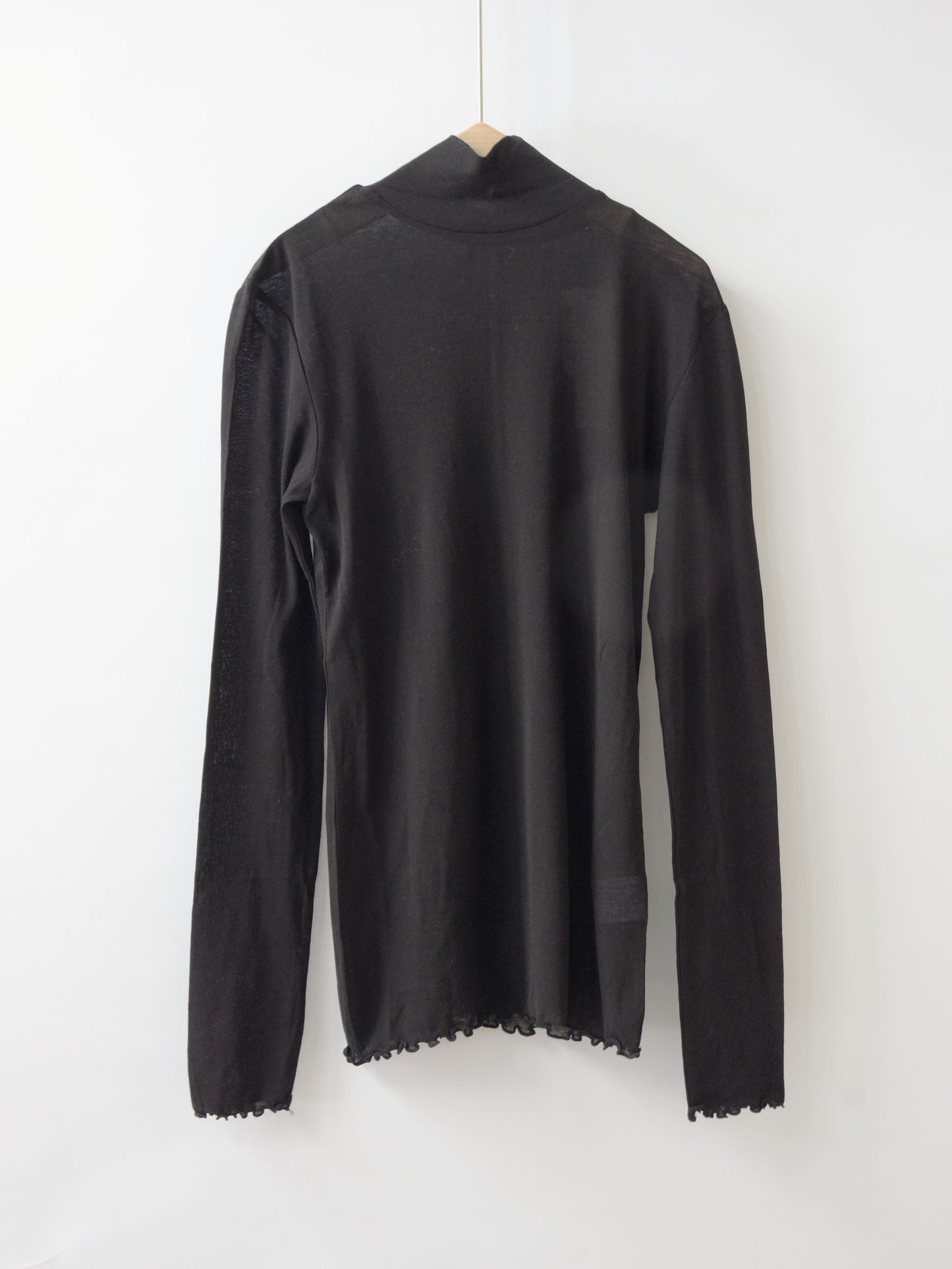 シアーハイツイストコットンハイネックプルオーバー | Hands of creation