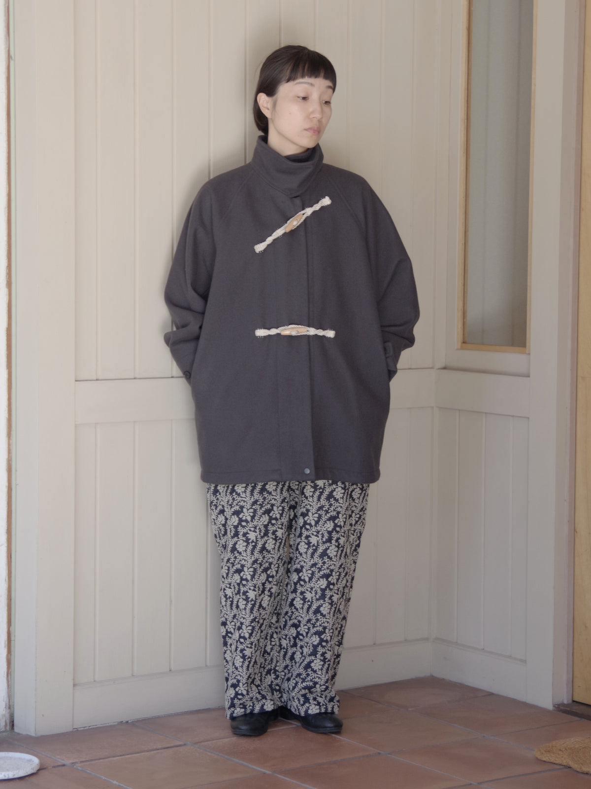 super100 Wool middle length toggle button コート | yuni