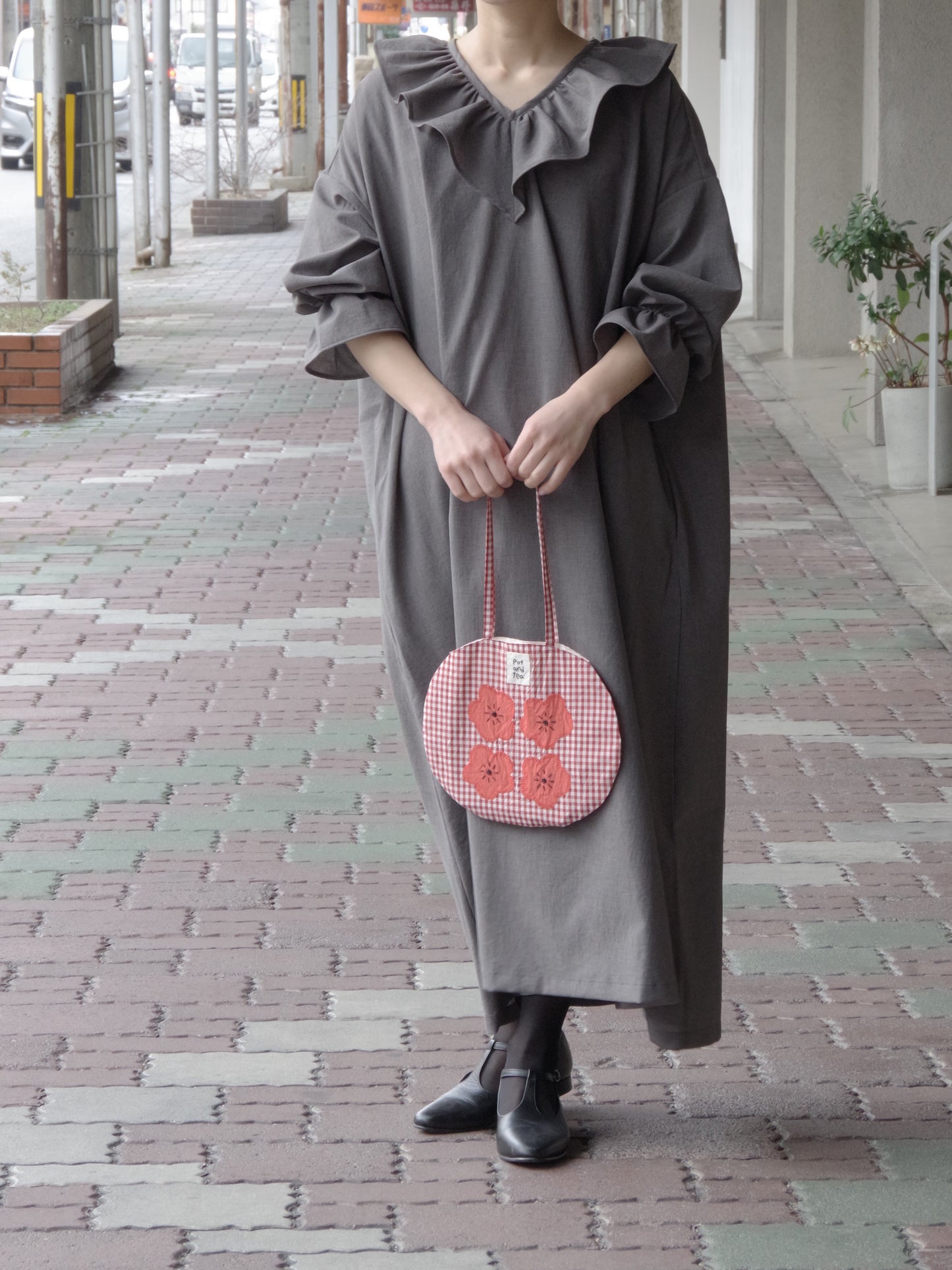 フォーマルVネックフリルワンピース | pot and tea