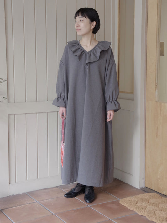 フォーマルVネックフリルワンピース | pot and tea