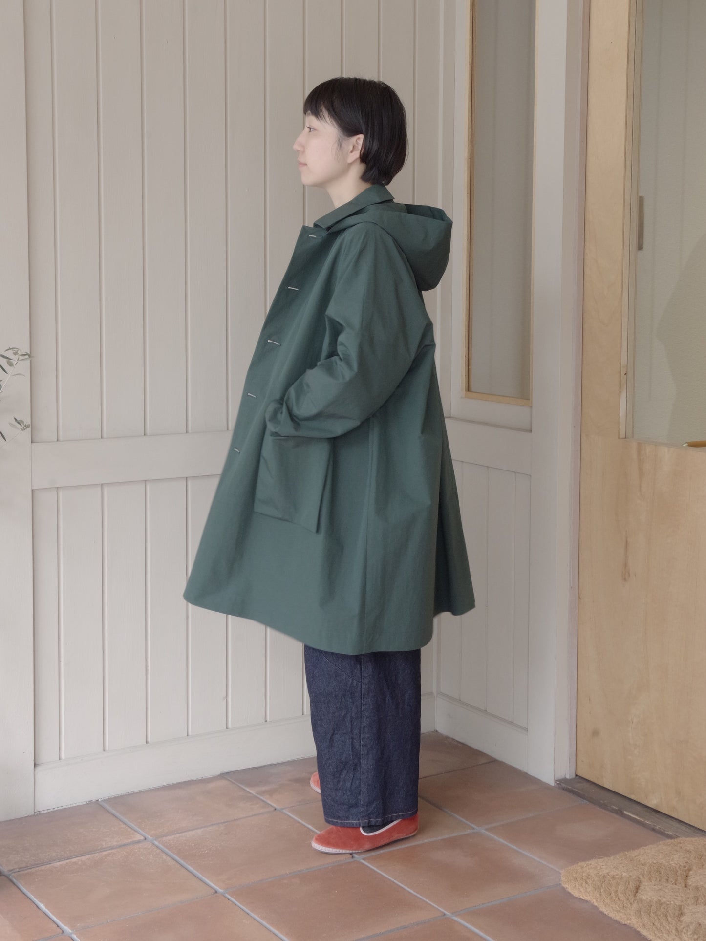 コットンナイロンタフタフーデットコート | atelier naruse