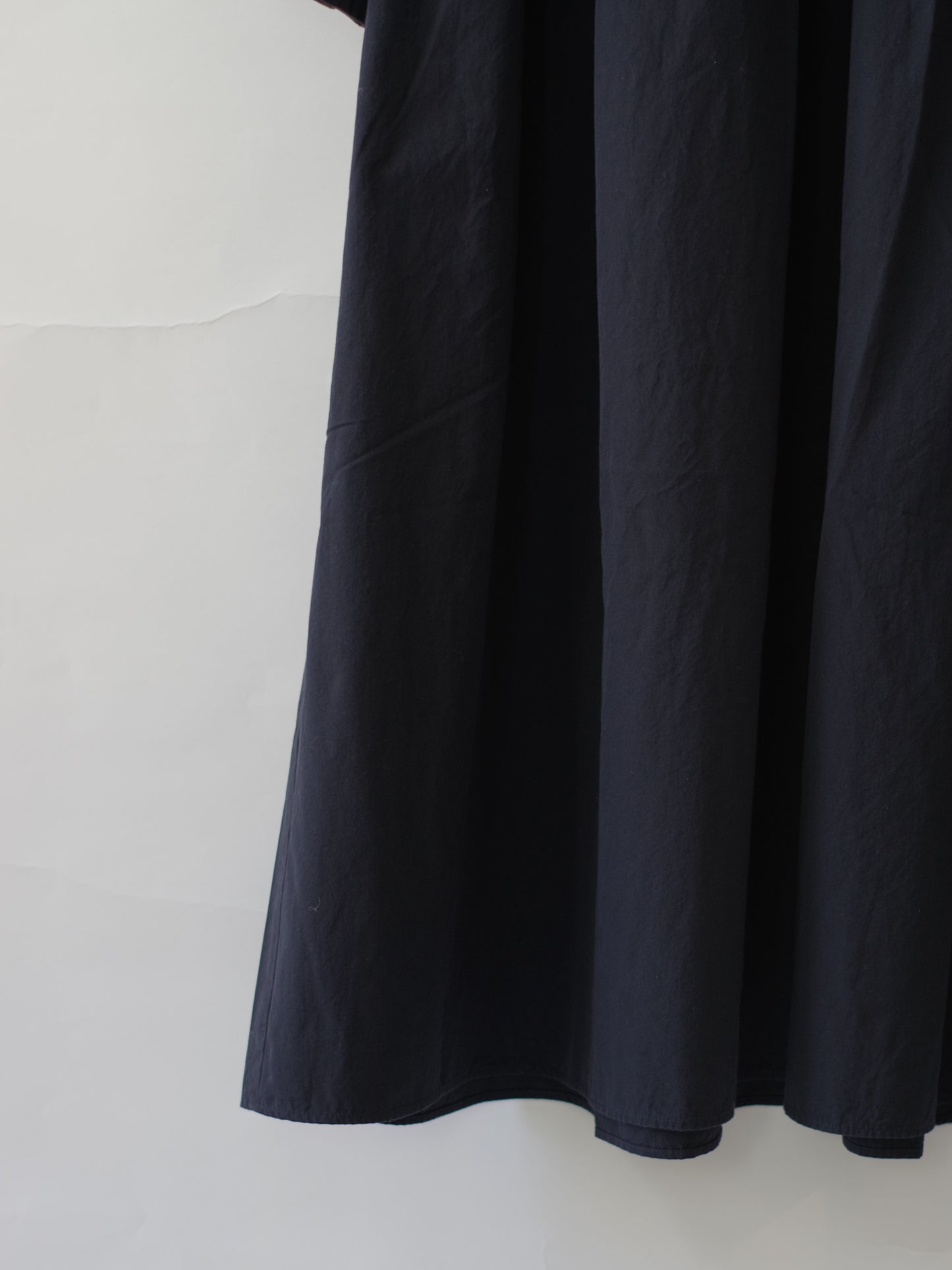 ノーカラーロングワンピース | pot and tea