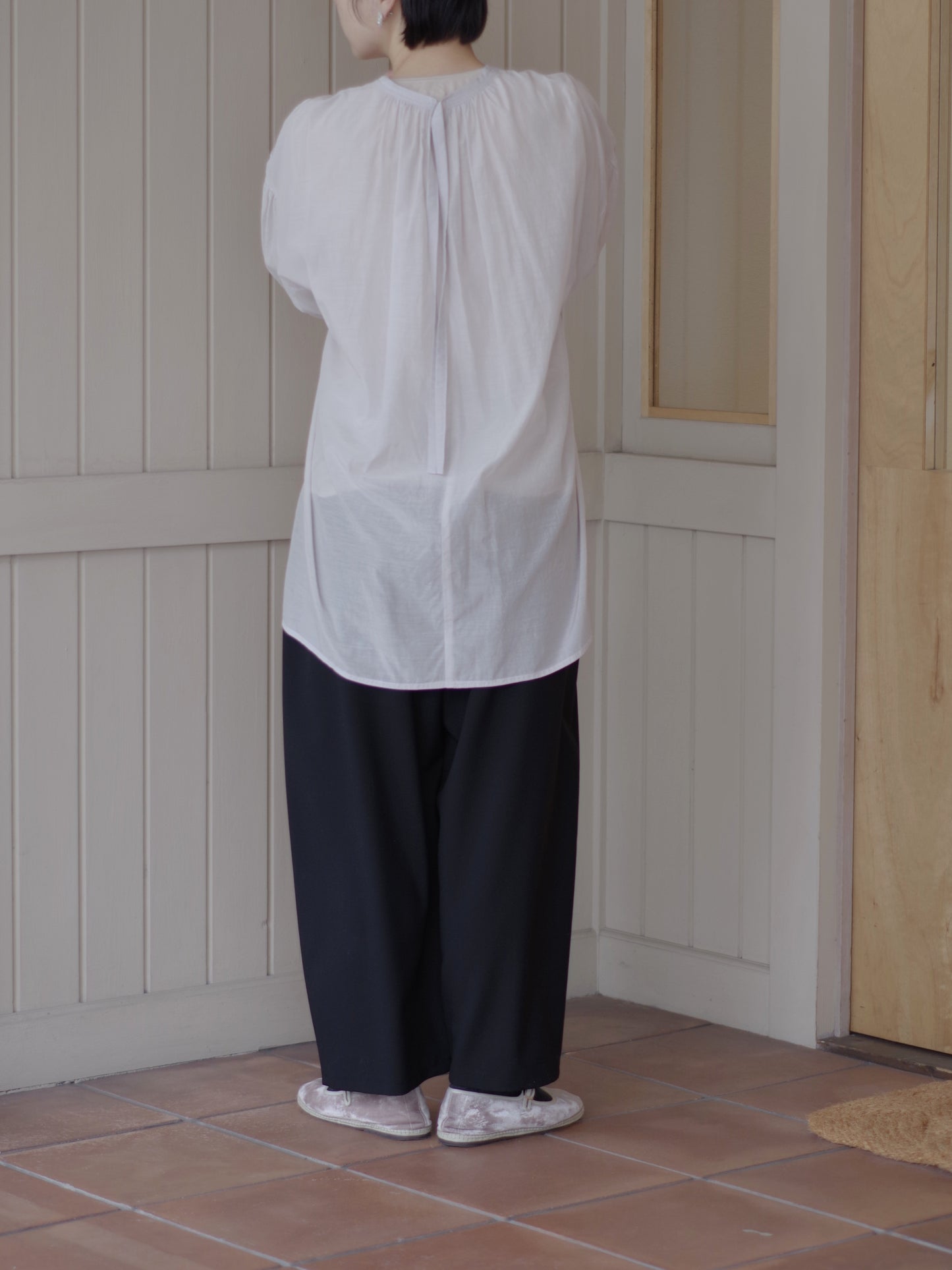 100/1Cotton/Cupra gather sleevesブラウス | yuni