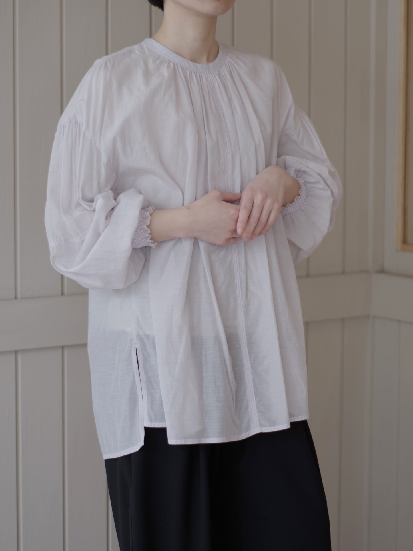 100/1Cotton/Cupra gather sleevesブラウス | yuni