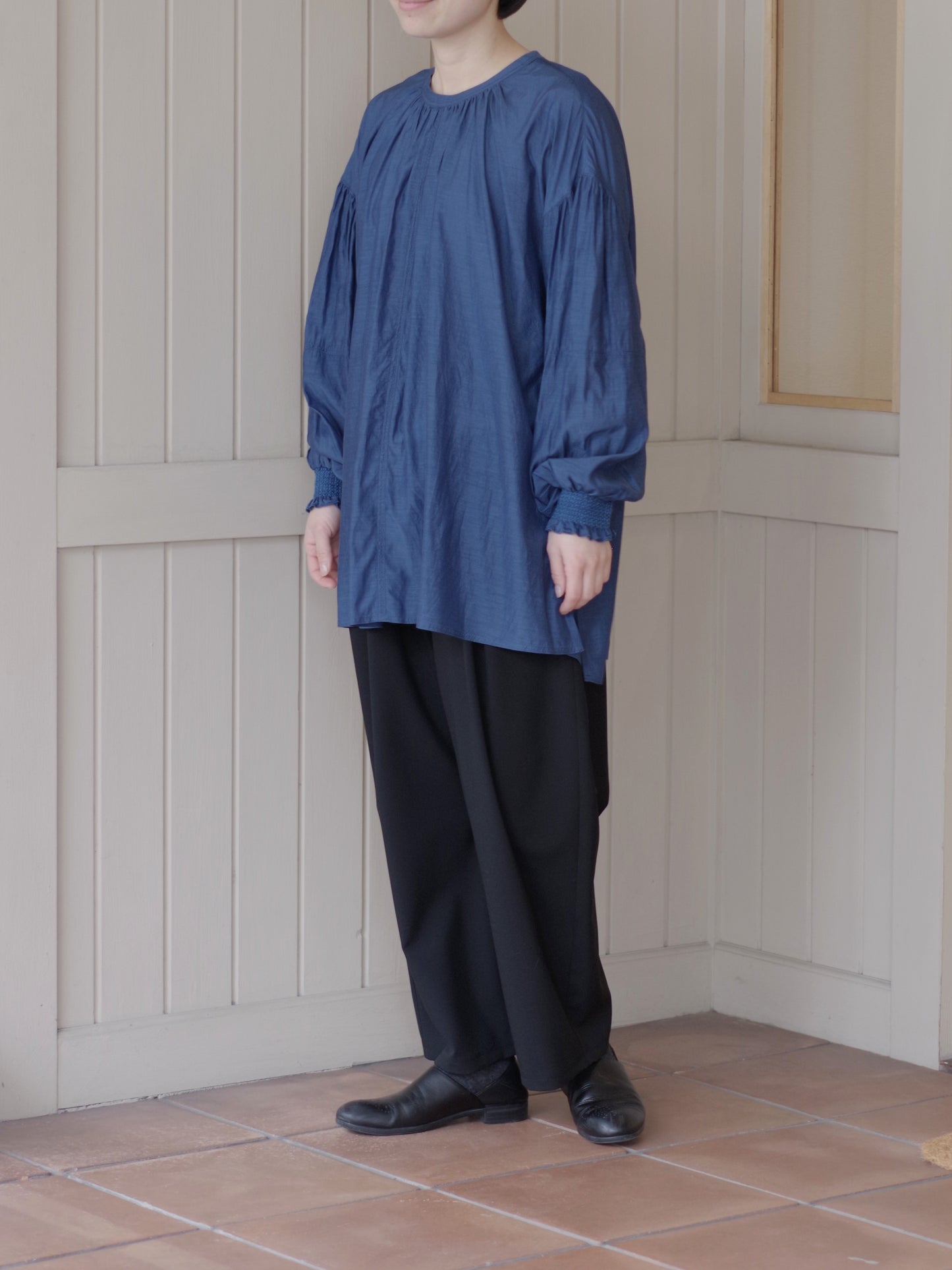 100/1Cotton/Cupra gather sleevesブラウス | yuni