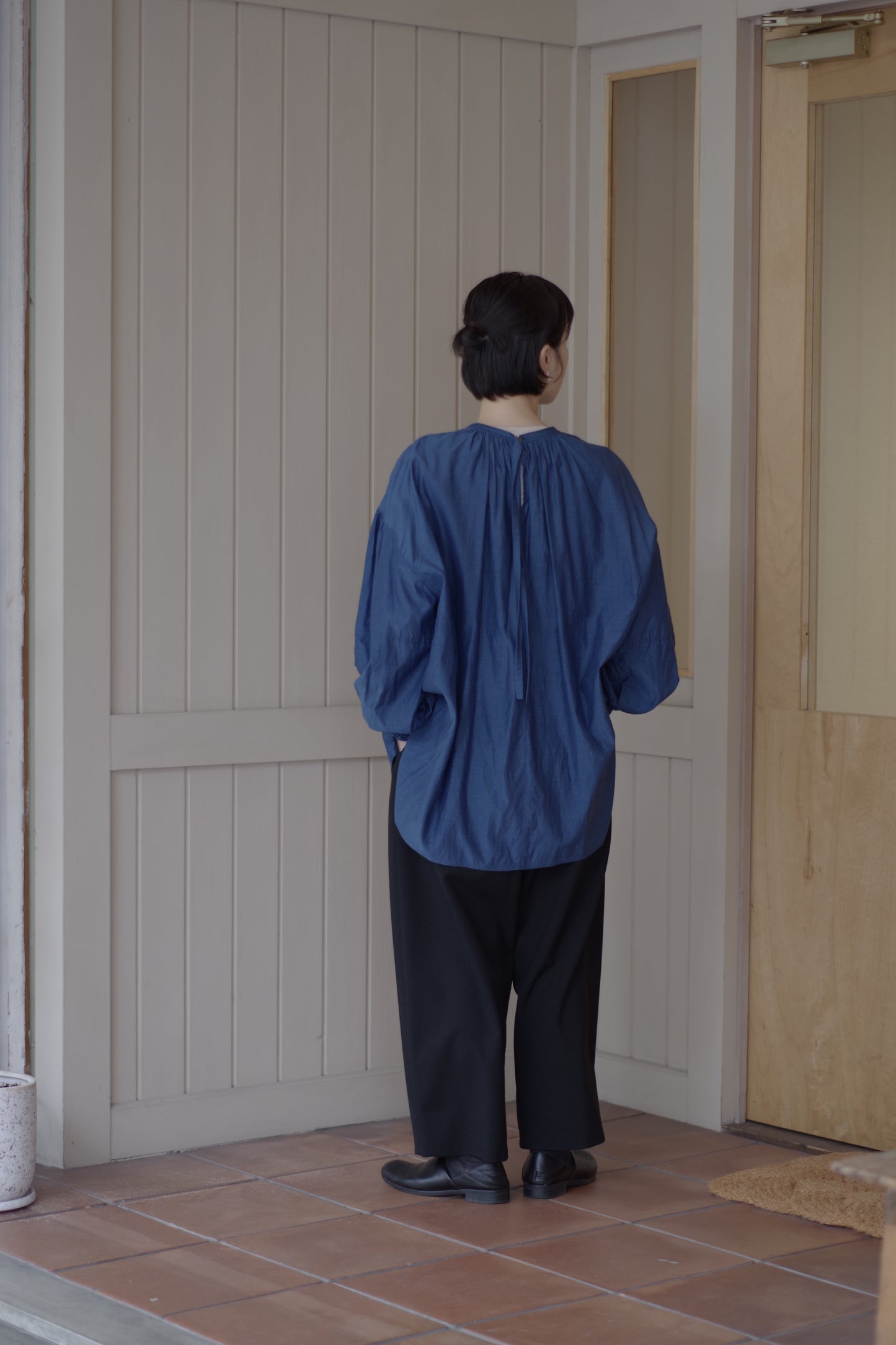 100/1Cotton/Cupra gather sleevesブラウス | yuni