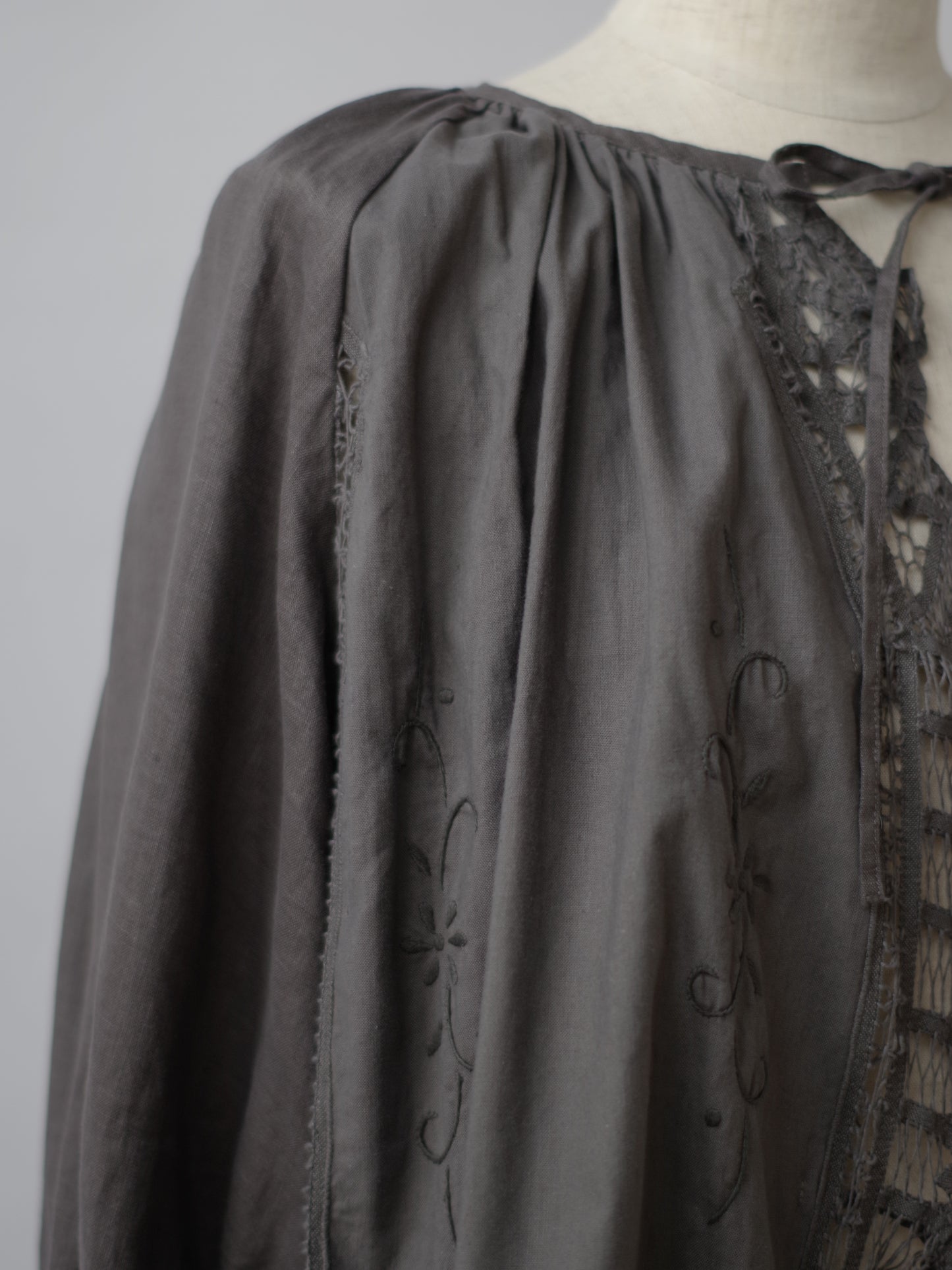 batten parts blouse | Heriter