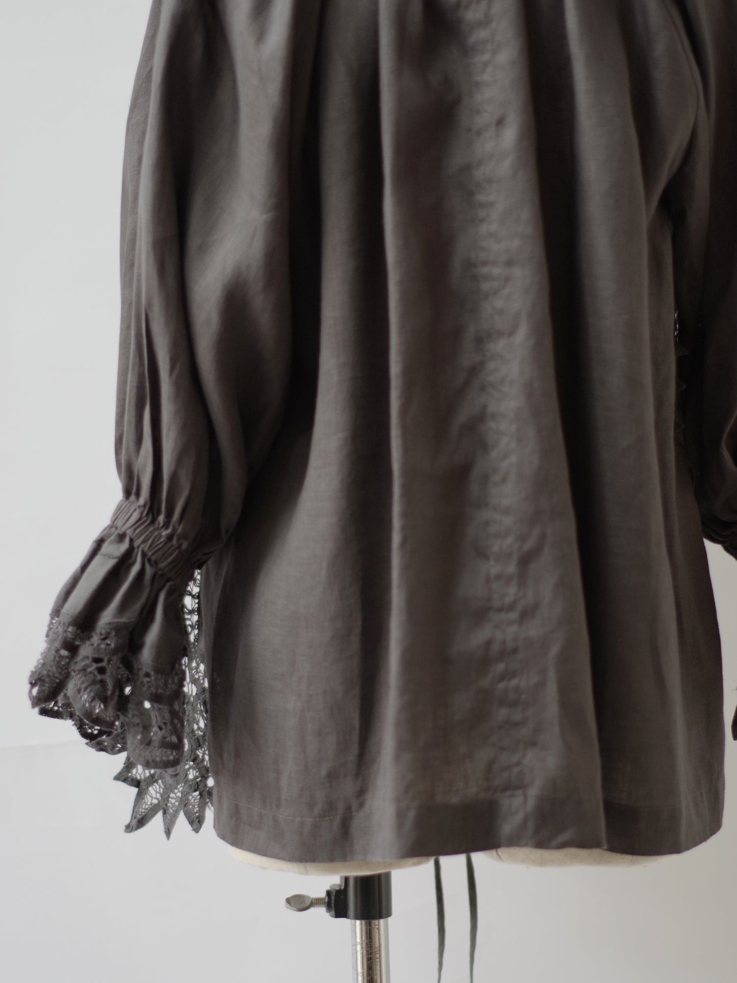 batten parts blouse | Heriter