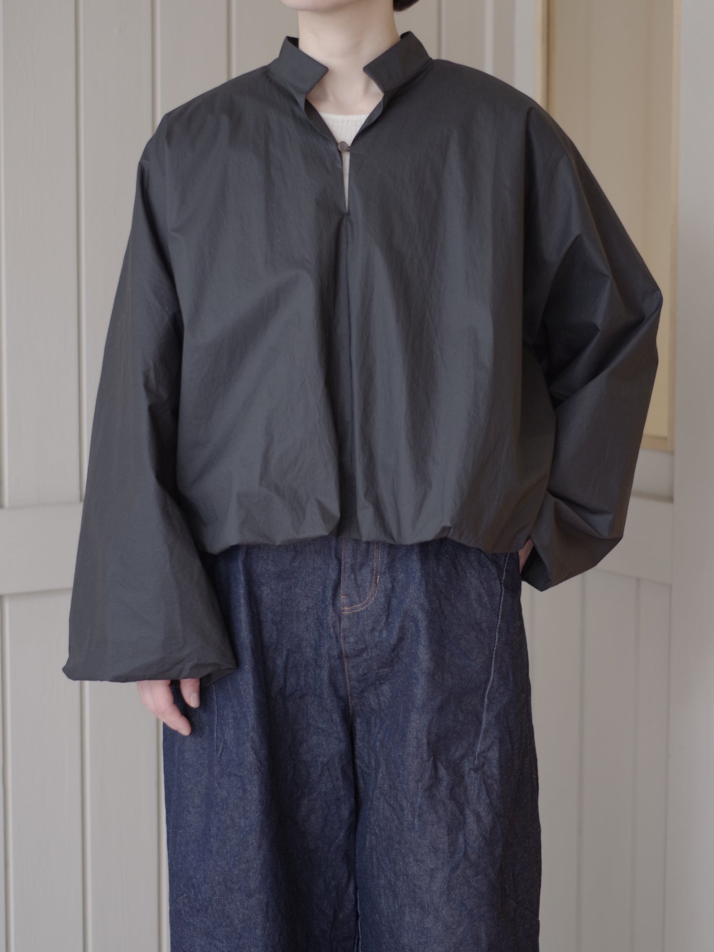 80タイプライタースタンドカラーボリュームシャツ | HAVERSACK