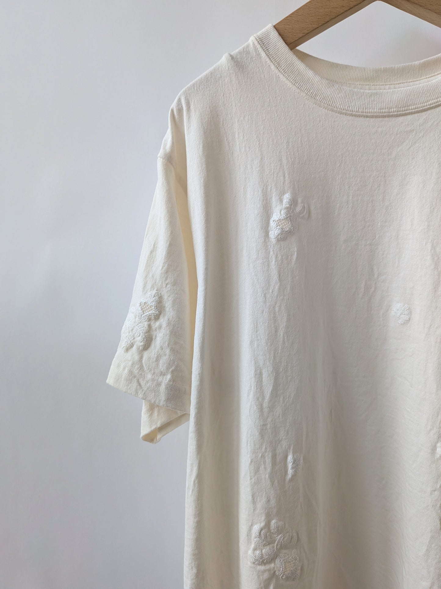antique chain embroidery Tシャツ| qiri