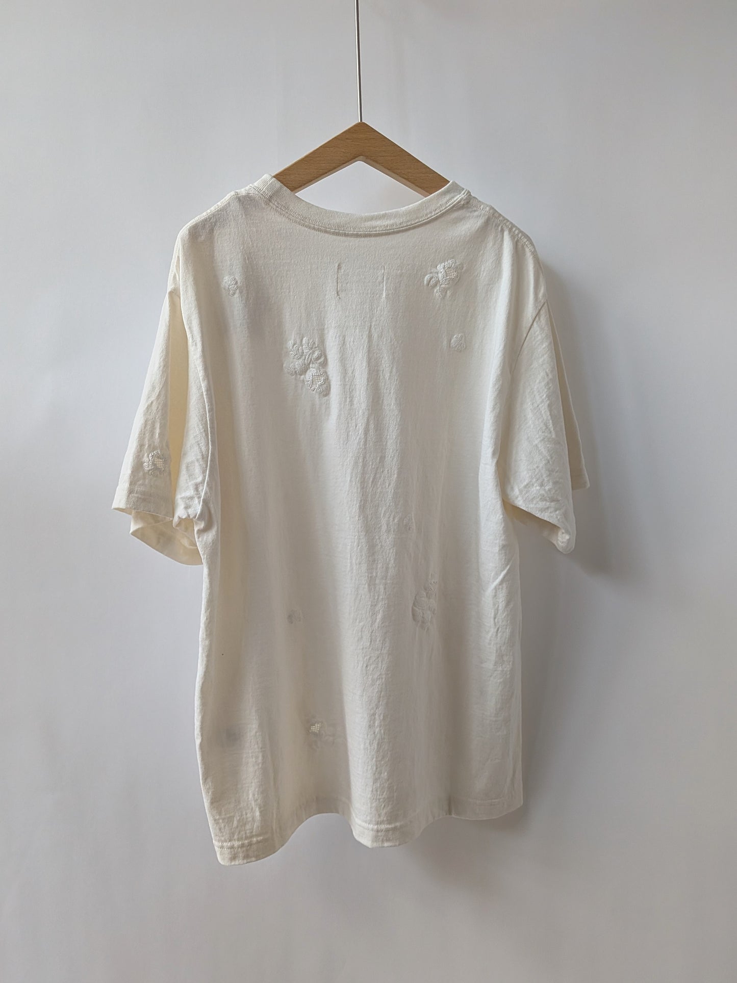antique chain embroidery Tシャツ| qiri