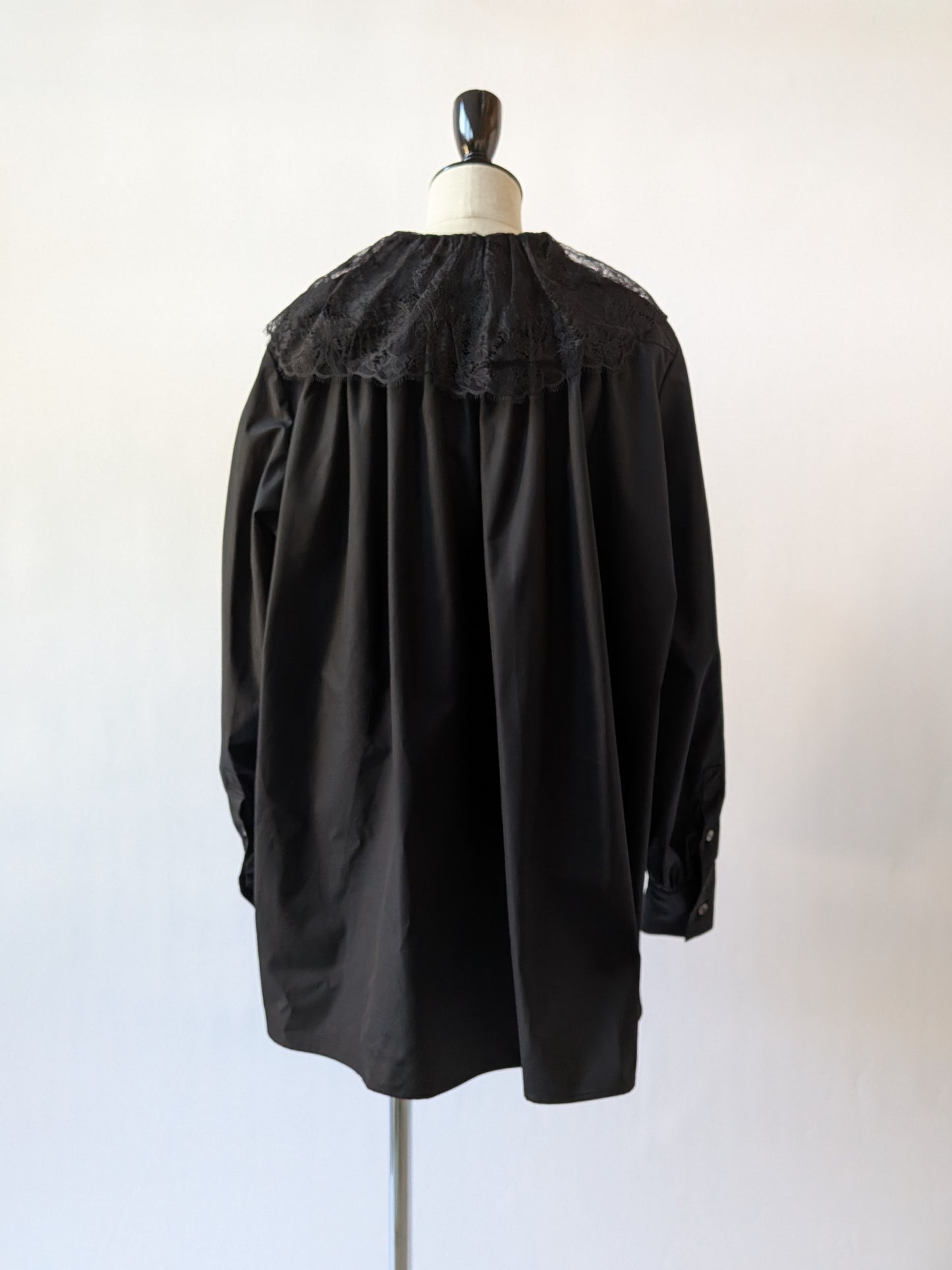 lace  collar  blouse | Heriter
