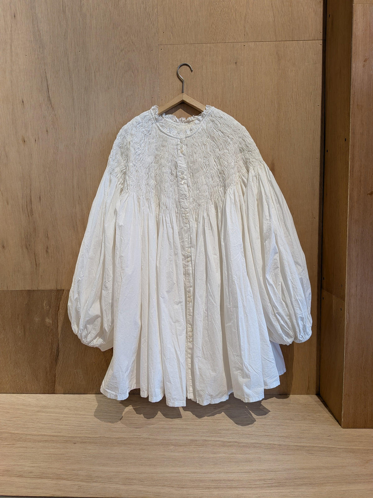 サーキュラースモッキングシャツ | ROBE de PEAU