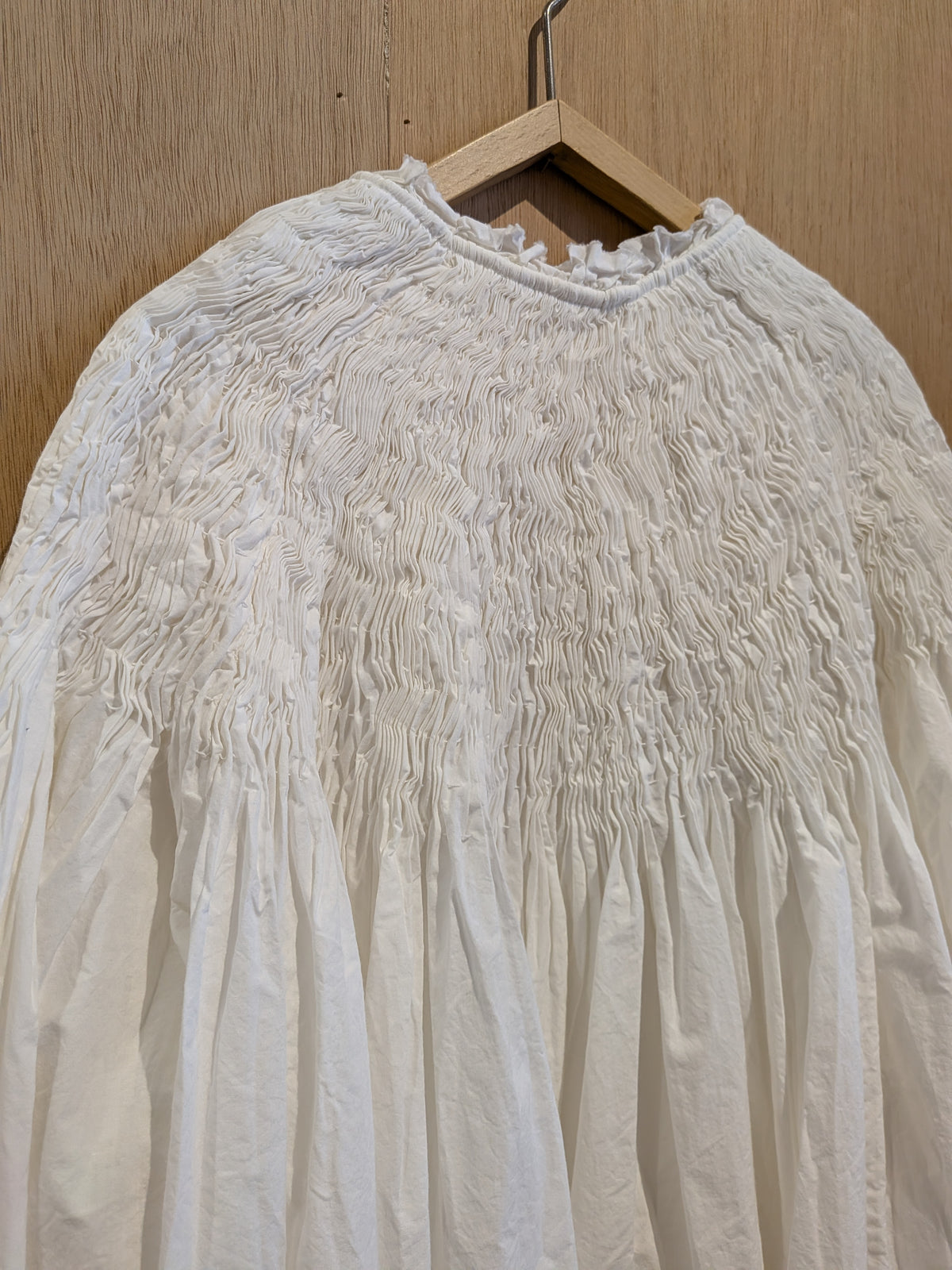 サーキュラースモッキングシャツ | ROBE de PEAU