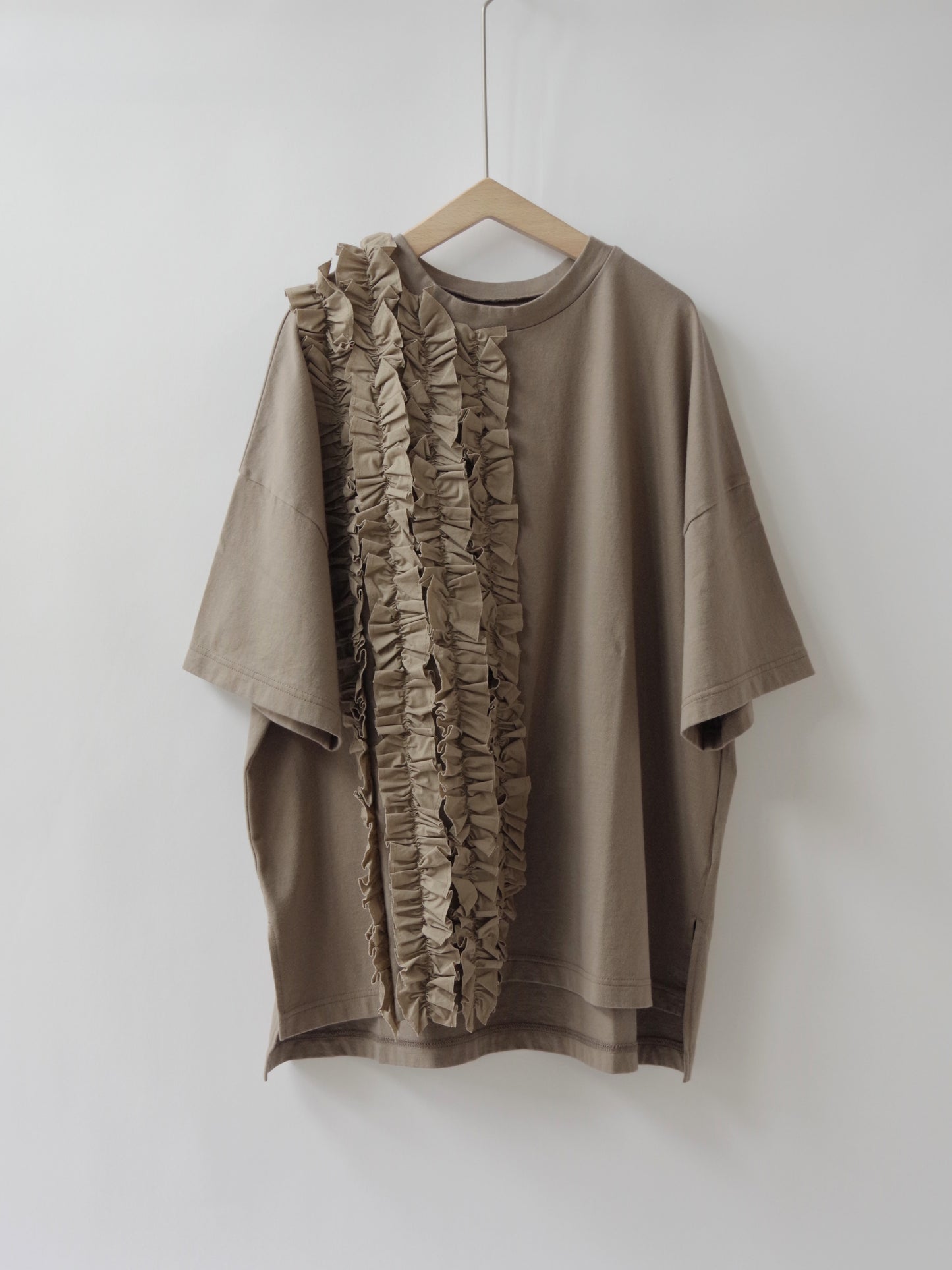 クラシック天竺 フリルTシャツ size 3 | UNIVERSAL SEVEN